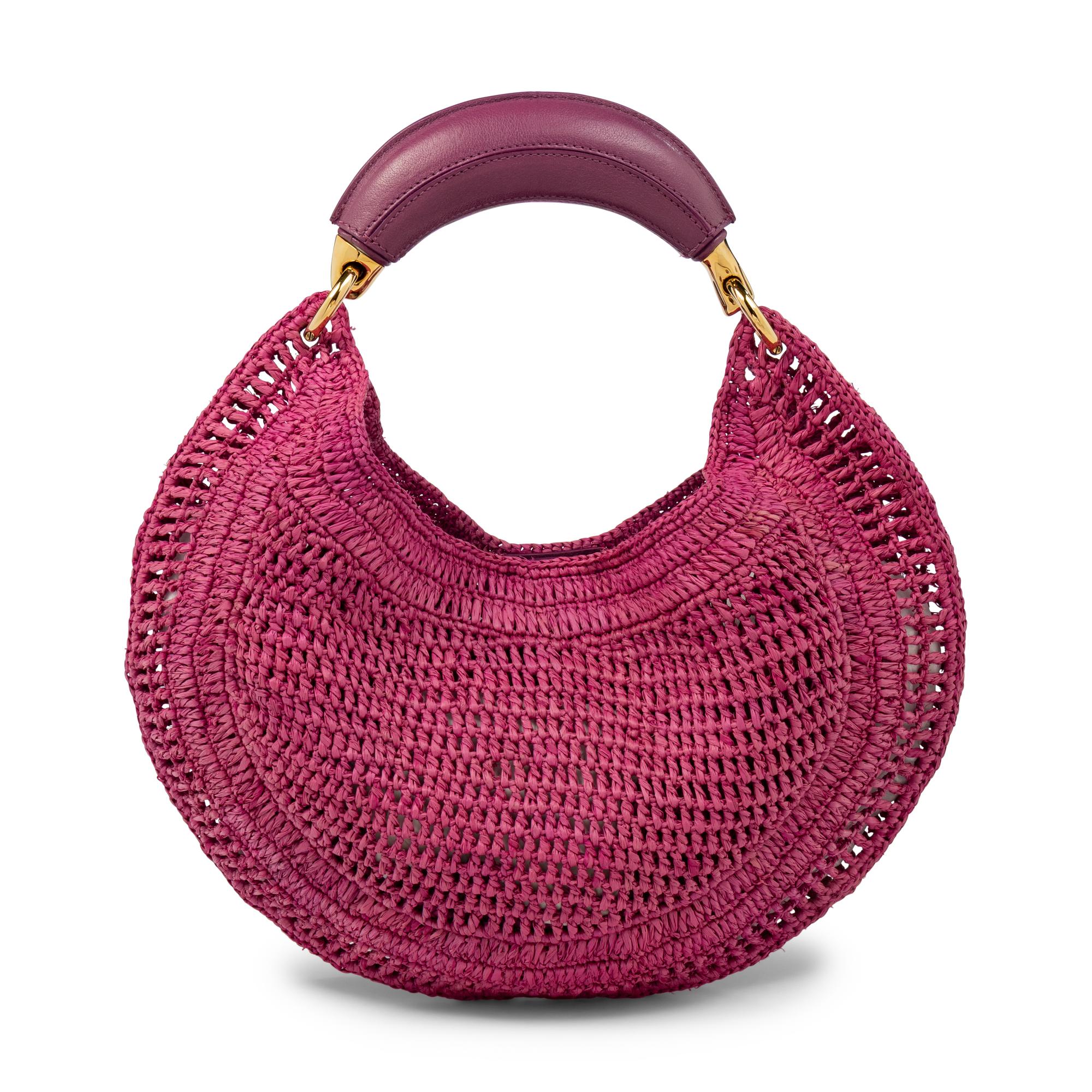 CHLOÉ, SUMMER BANANA HOBO BAG IN MAGENTA RAFFIA