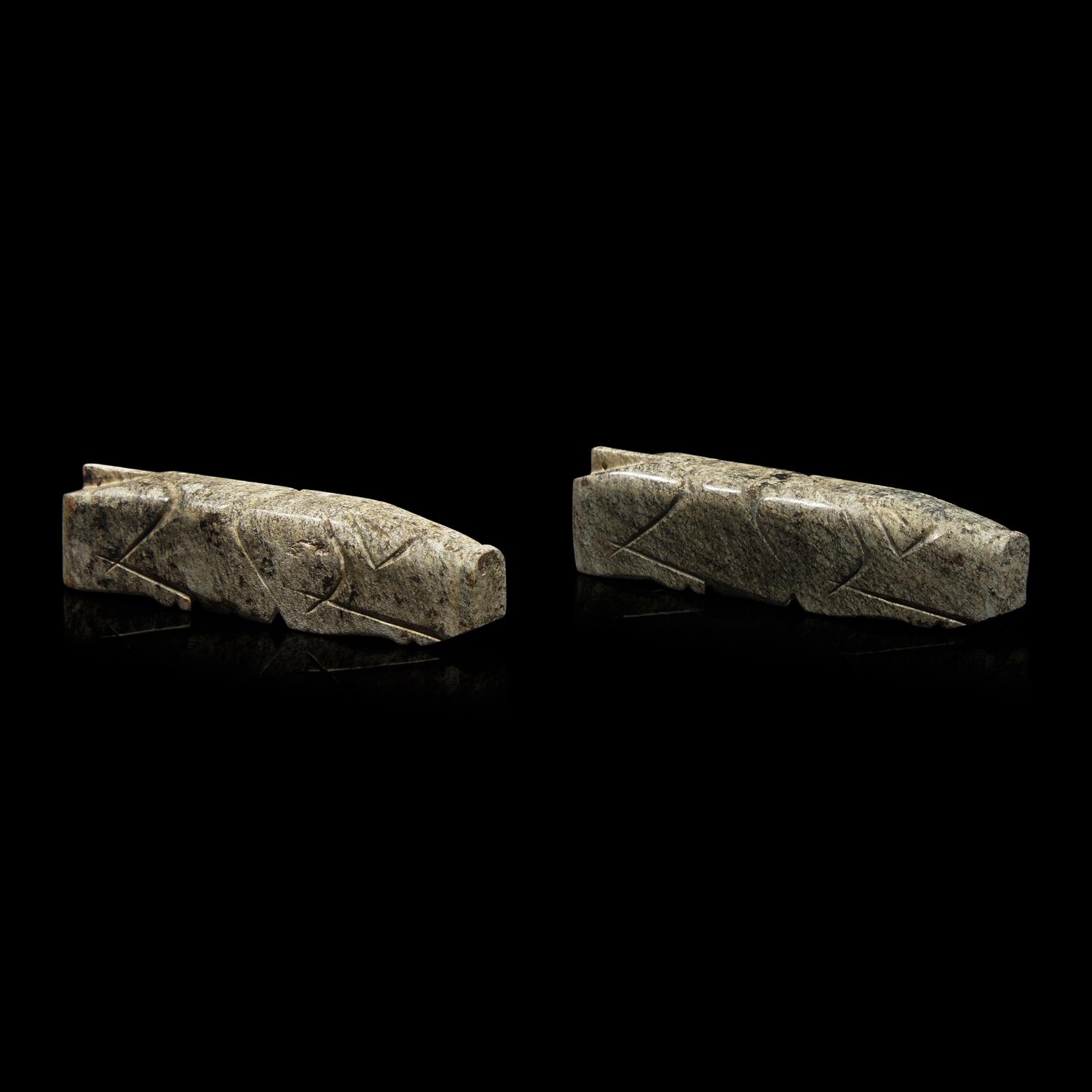 A Pair of Chinese Jade Pigs, Possibly Han Dynasty 或為漢 玉豬握一對