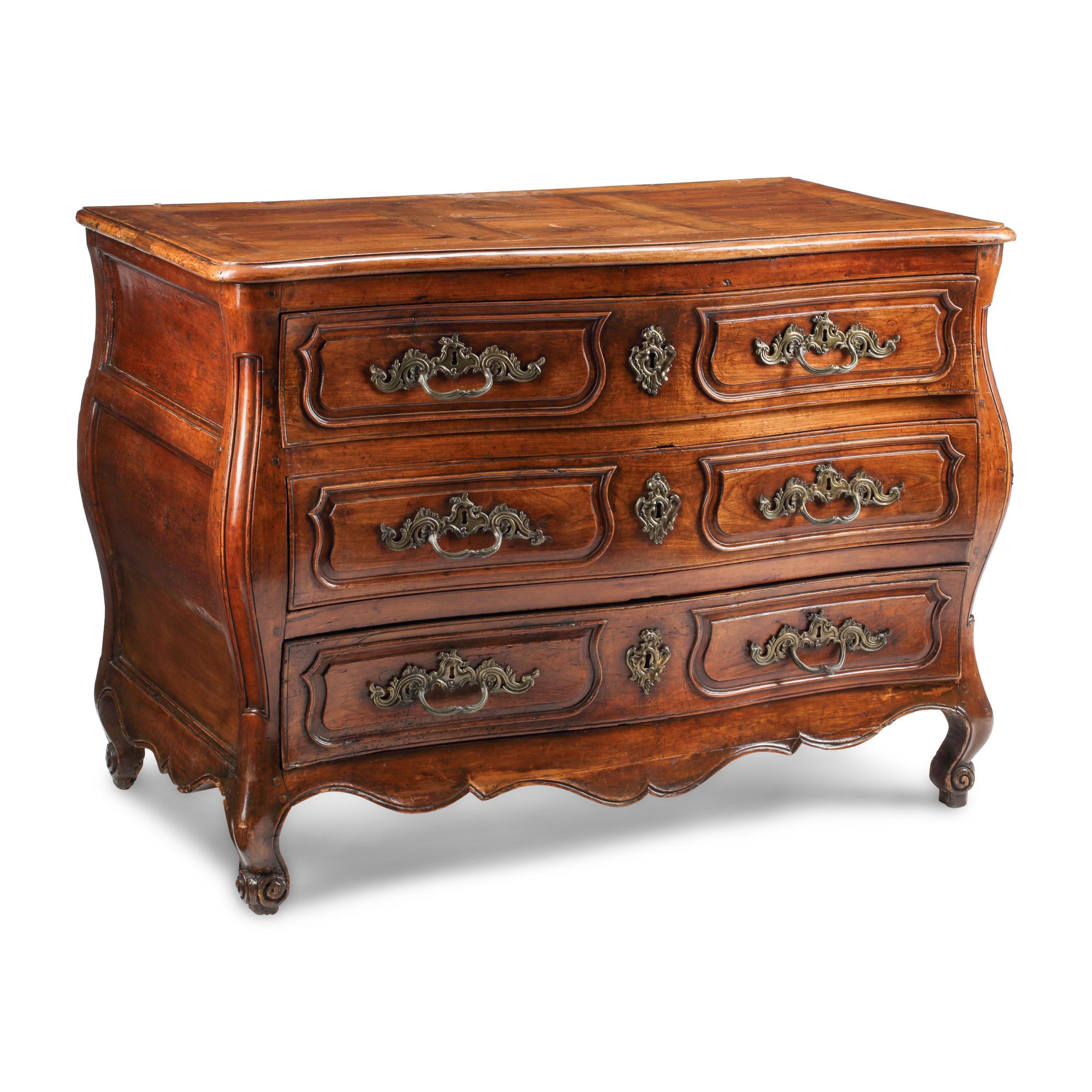 A French Provincial Walnut Chest of Drawers