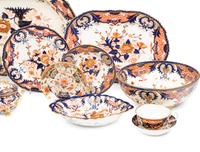 An Assembled Derby King's Pattern Porcelain Dinner Service