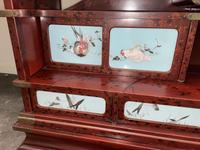 A Japanese lacquer display cabinet with cloisonné panels 日本漆器立柜及底座 Late Meiji period ????