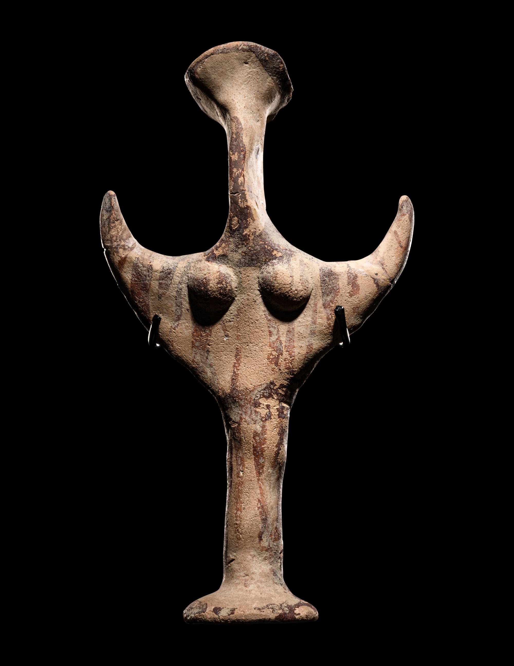 A Mycenaean Terracotta Psi Idol