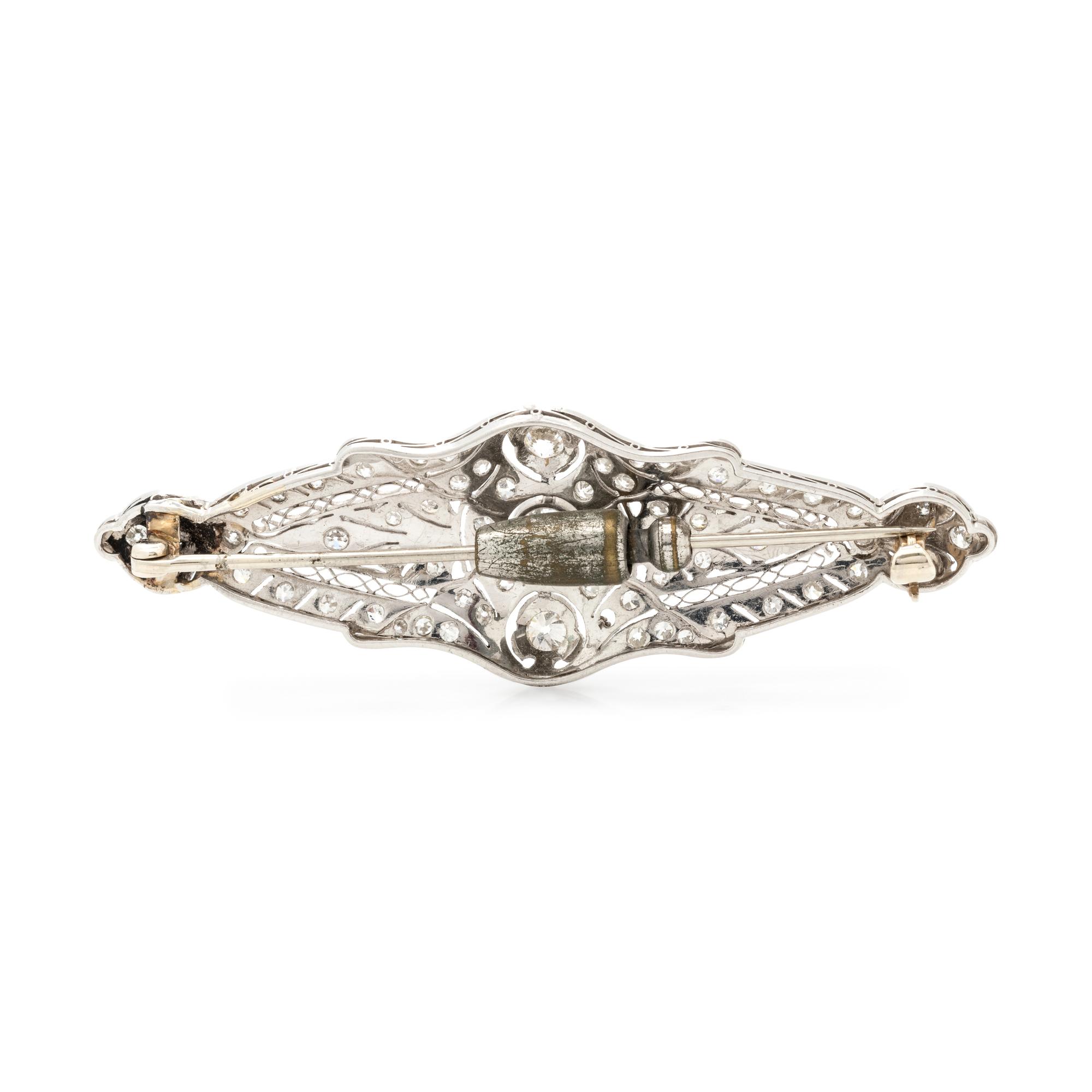 ART DECO, DIAMOND BROOCH