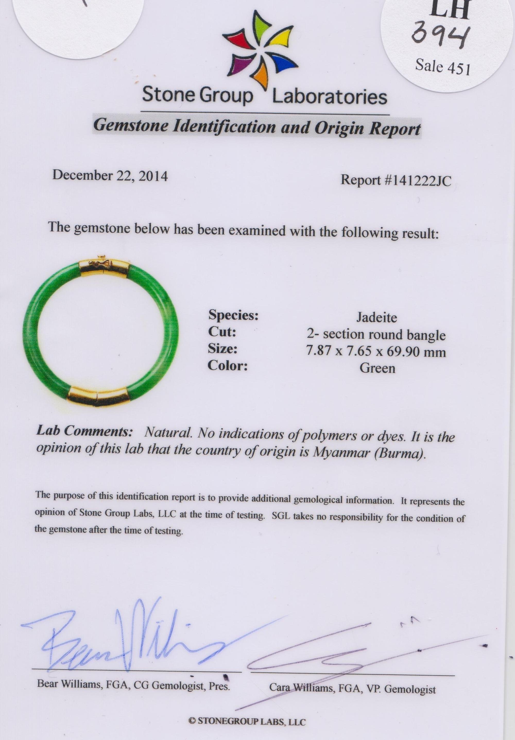 A Yellow Gold and Jadeite Jade Bangle Bracelet, 22.70 dwts.