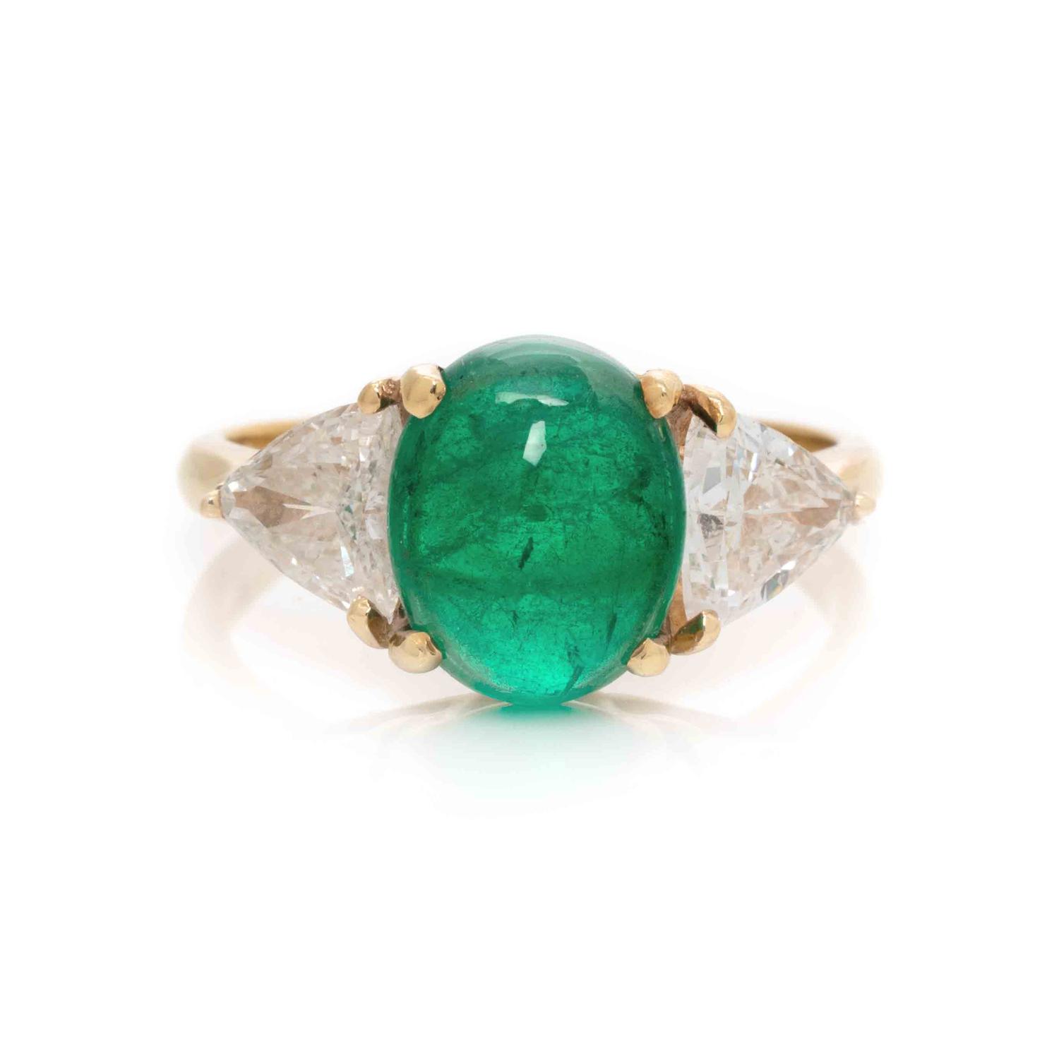 YELLOW GOLD, EMERALD AND DIAMOND RING AND JACKET