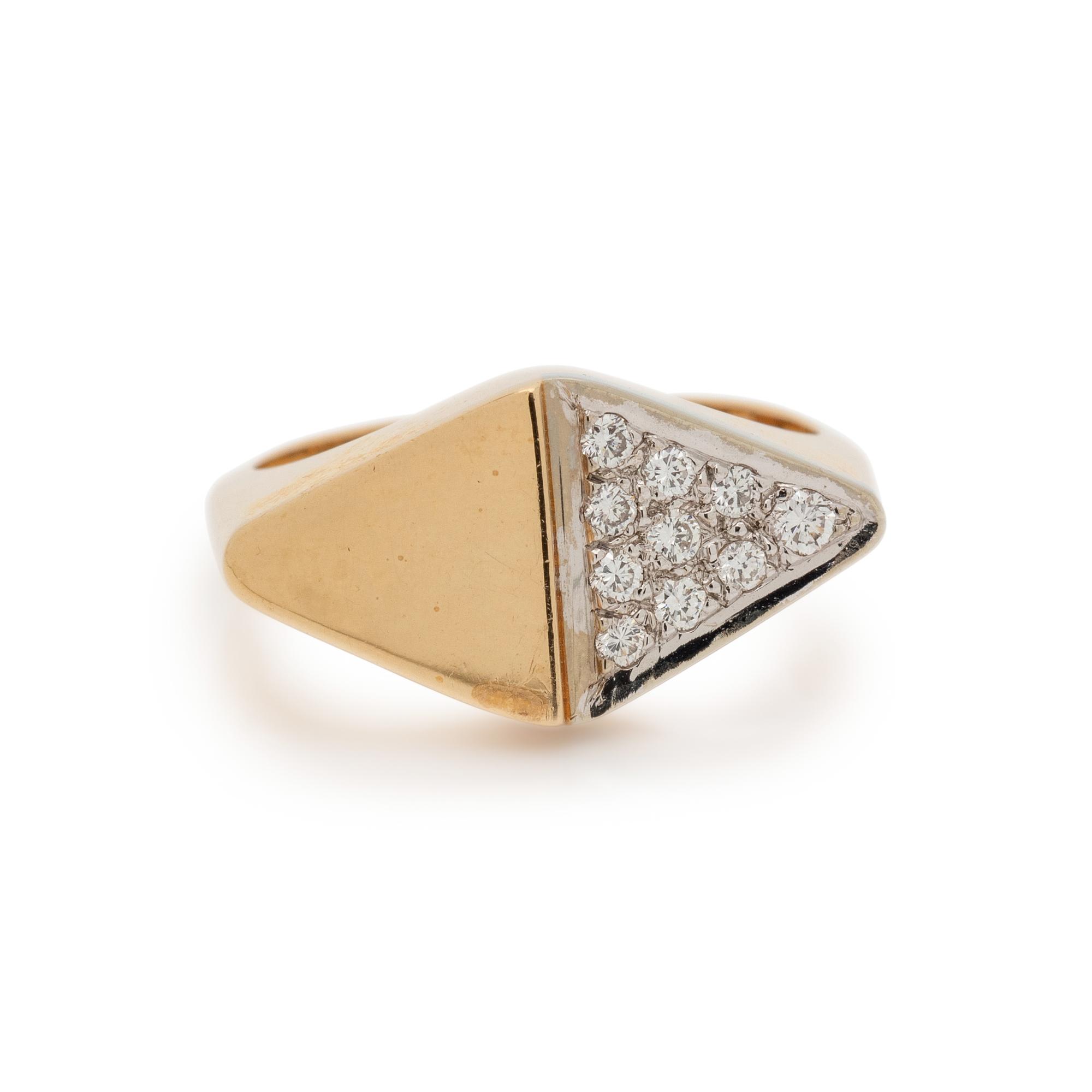 YELLOW GOLD AND DIAMOND RING