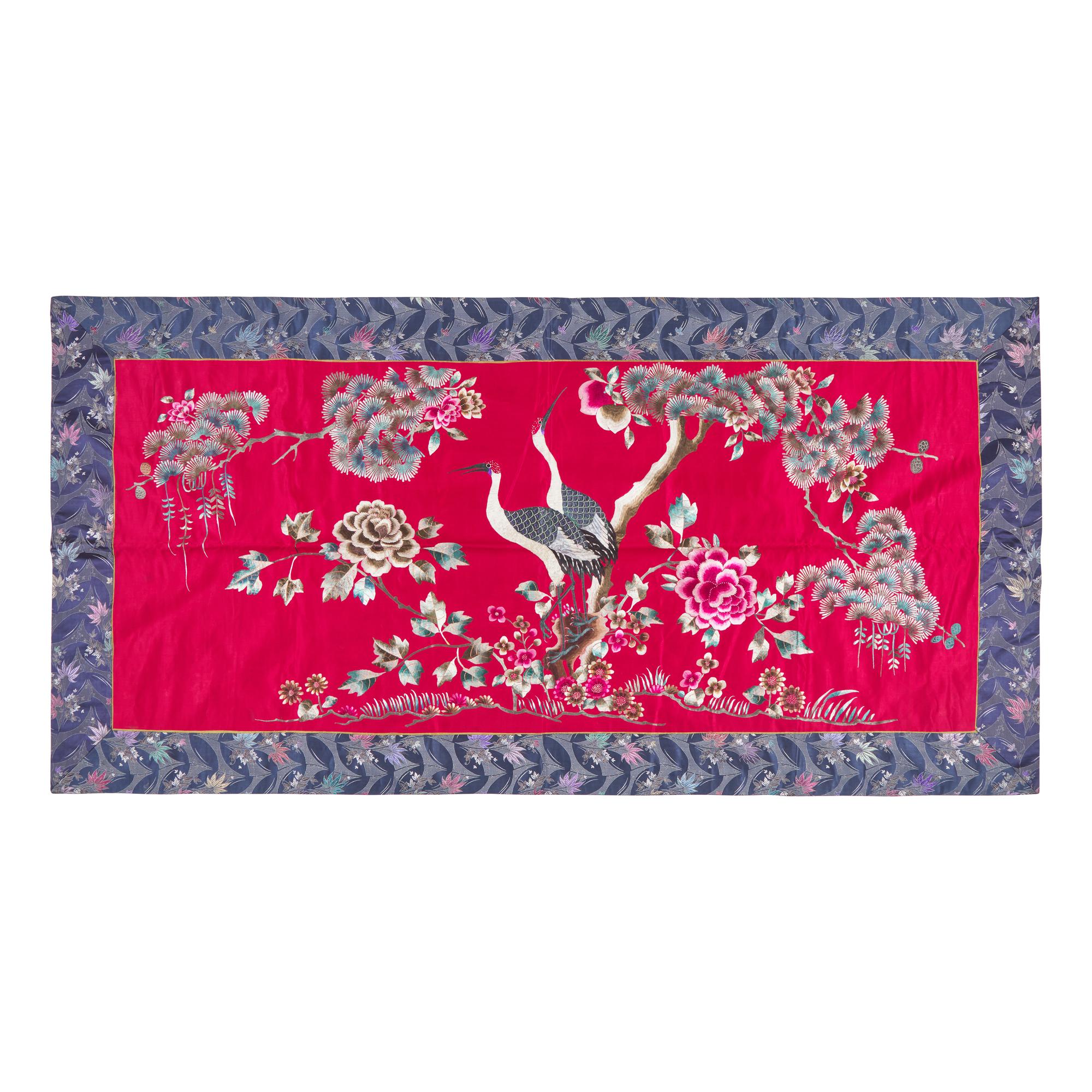 Five Chinese Embroidered Silk Panels, Late 19th-20th Century — 晚清-民國 綉片一組五幅