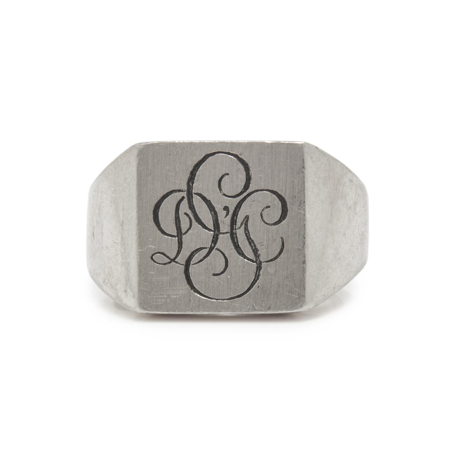 PLATINUM SIGNET RING