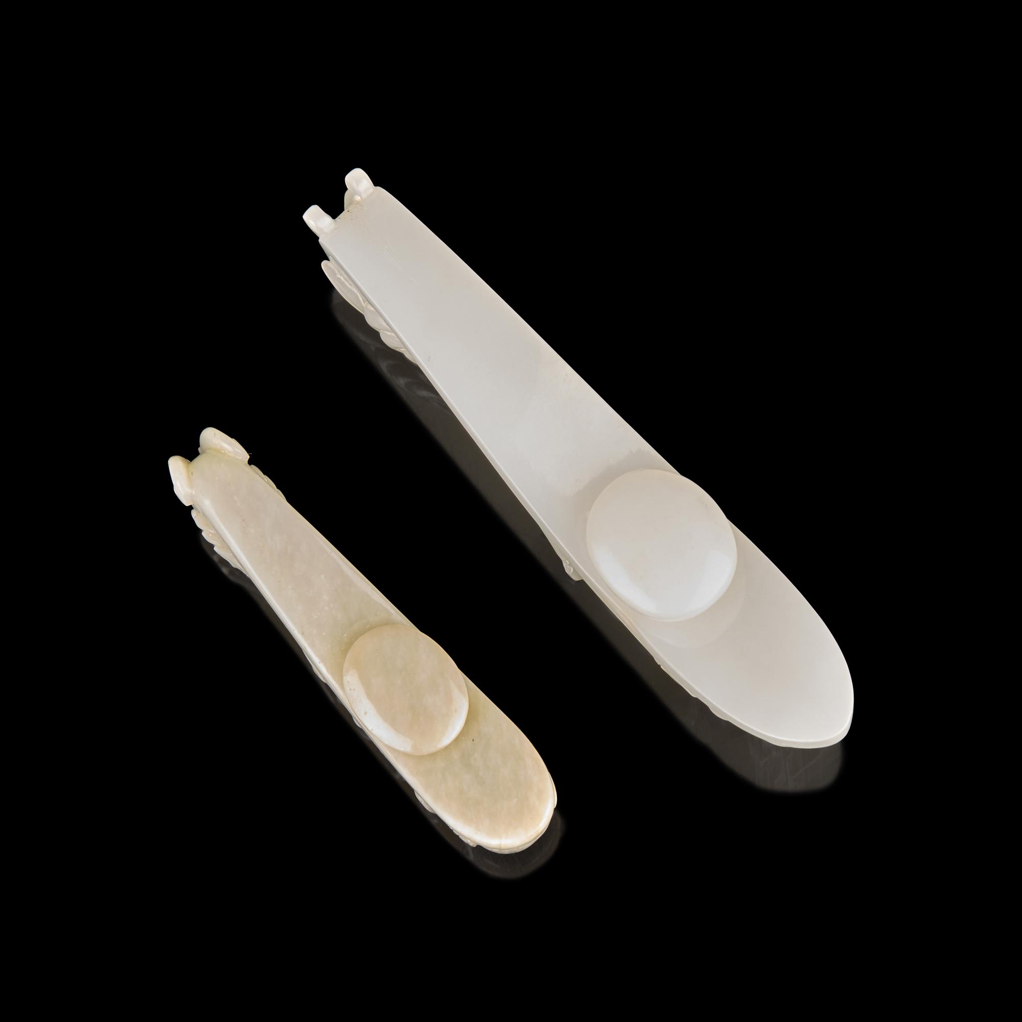 Two Chinese Jade "Dragons" Belthooks, Qing Dynasty 清 玉龍鉤兩件