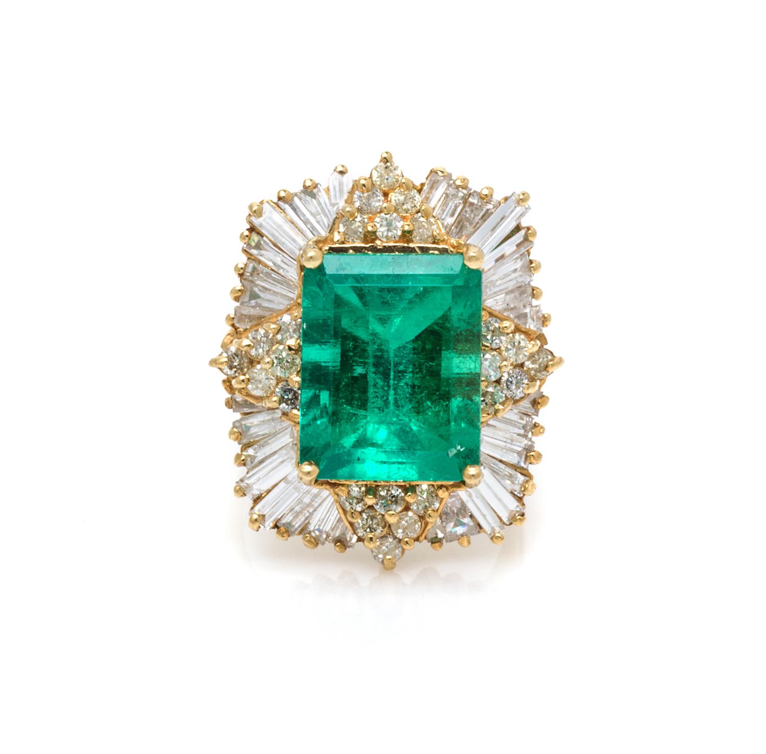 An 18 Karat Yellow Gold, Emerald and Diamond Ring, 9.30 dwts.