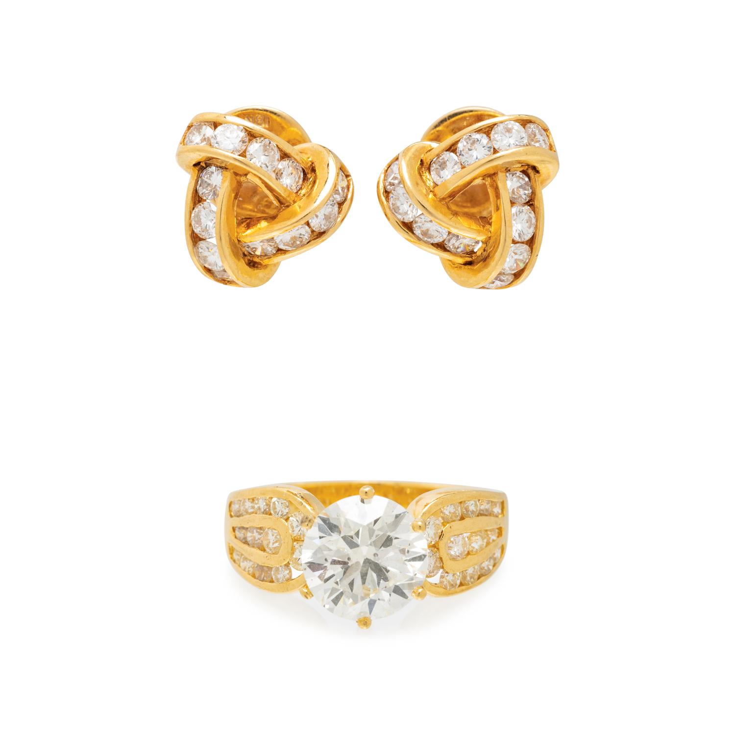 YELLOW GOLD AND DIAMOND JEWELRY SUITE