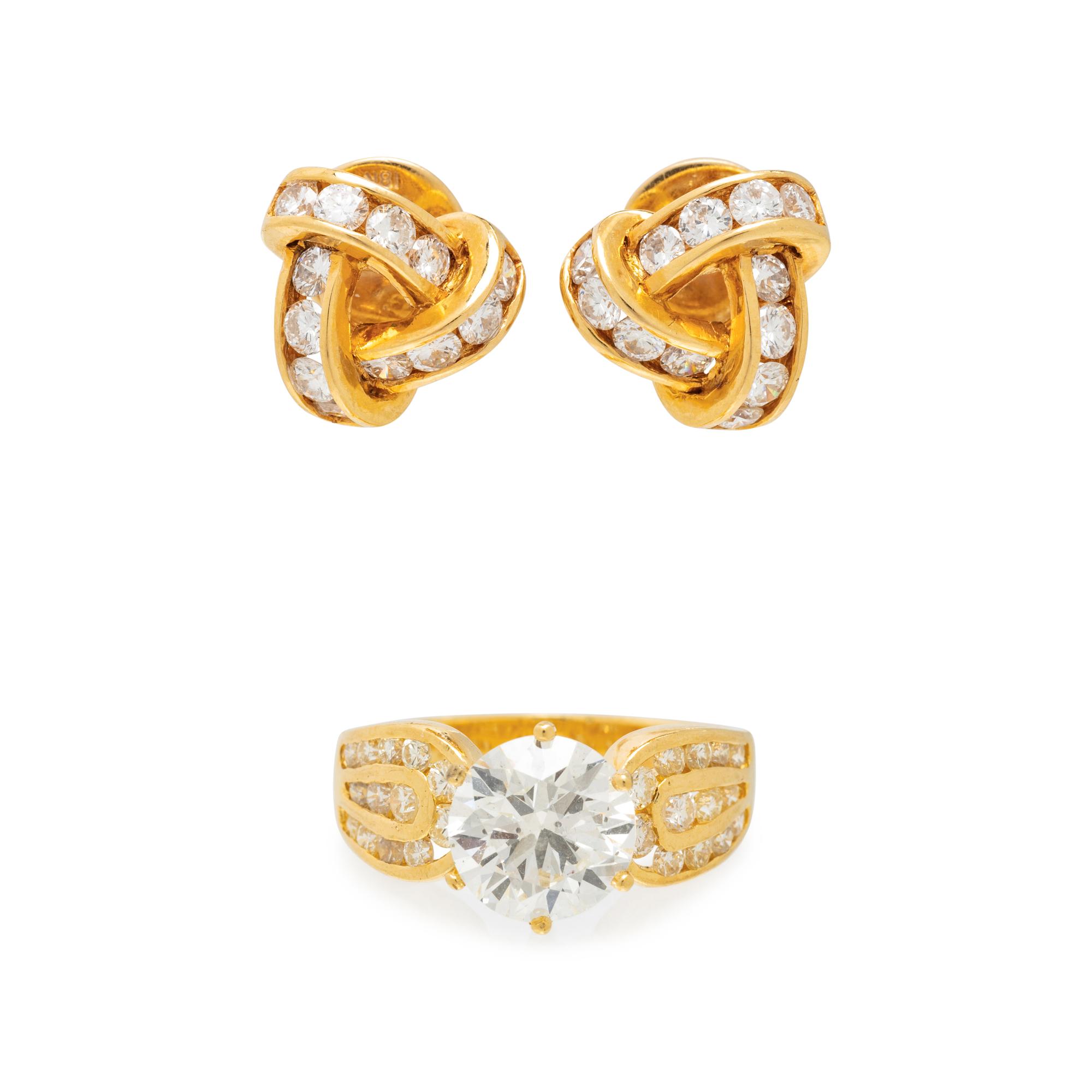YELLOW GOLD AND DIAMOND JEWELRY SUITE