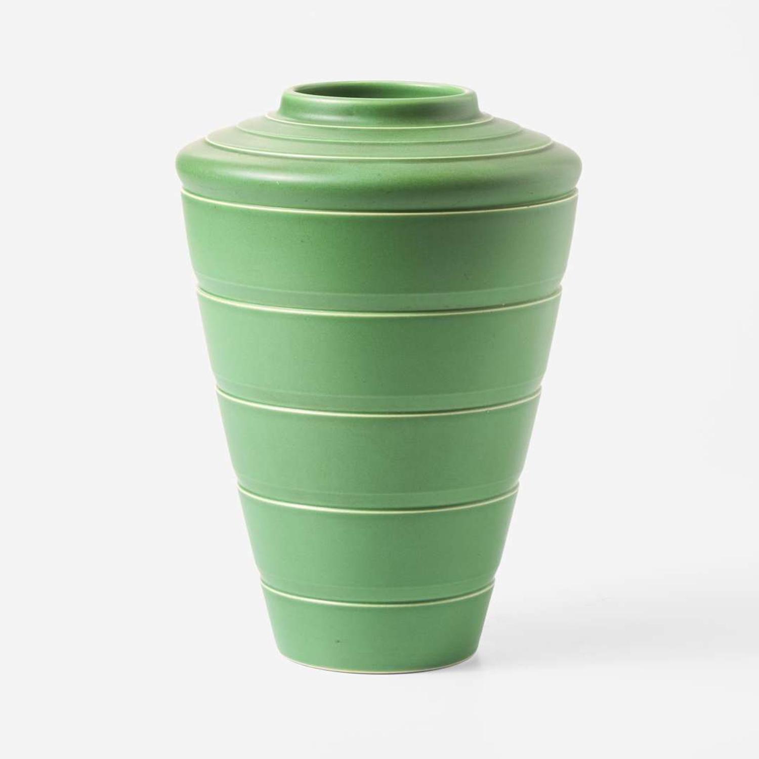 A Wedgwood Keith Murray (1892-1981) Designed Matt Green Vase UK, 1930s