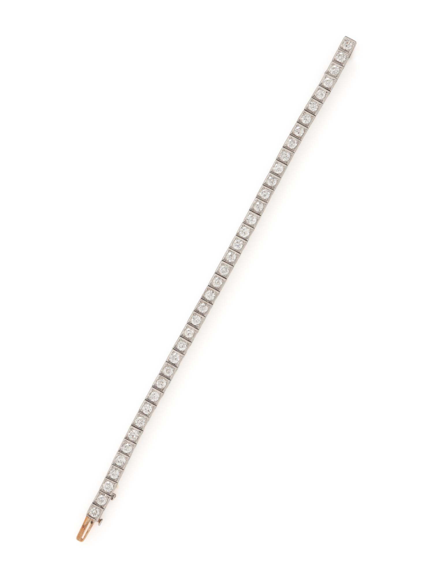 DREICER & CO., PLATINUM AND DIAMOND BRACELET