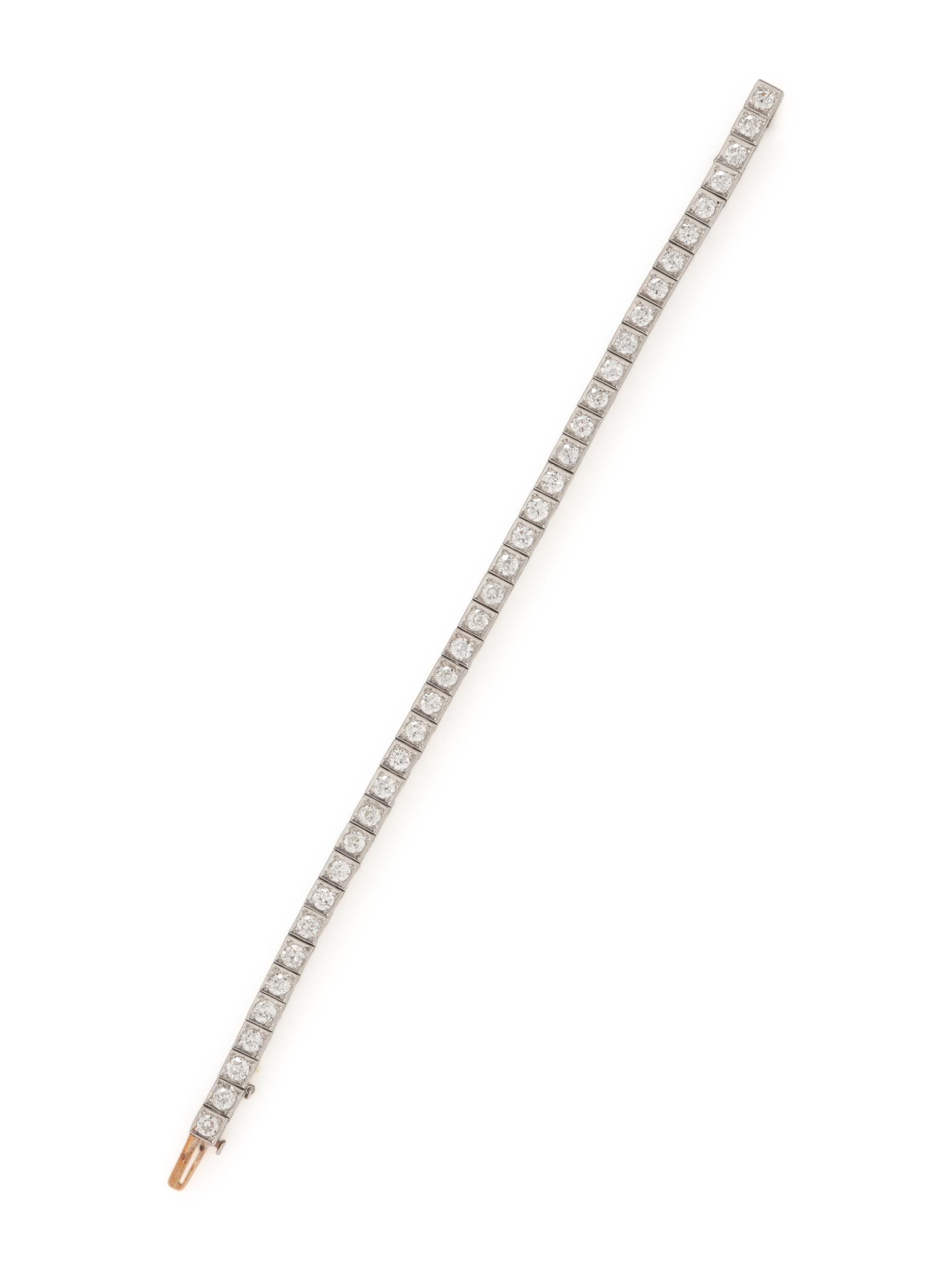 DREICER & CO., PLATINUM AND DIAMOND BRACELET