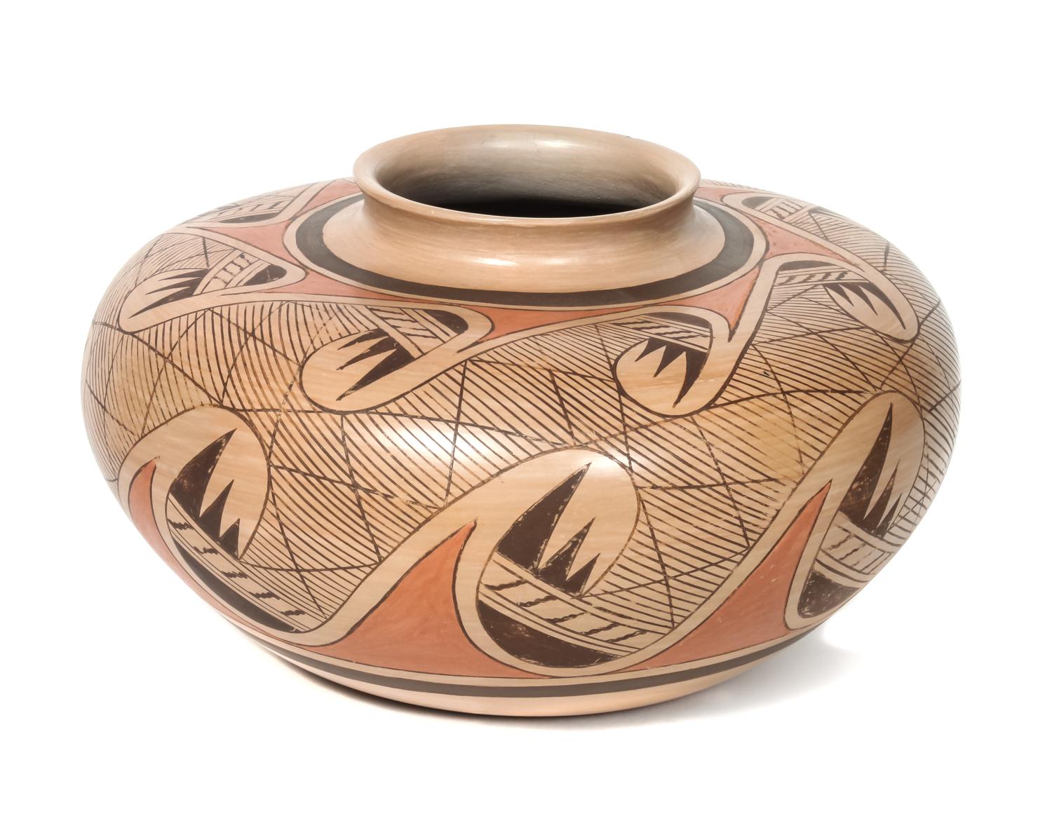 Fannie Nampeyo (1900-1987) Hopi Jar Height 6 1/2 x diameter 11 inches