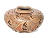 Fannie Nampeyo (1900-1987) Hopi Jar Height 6 1/2 x diameter 11 inches