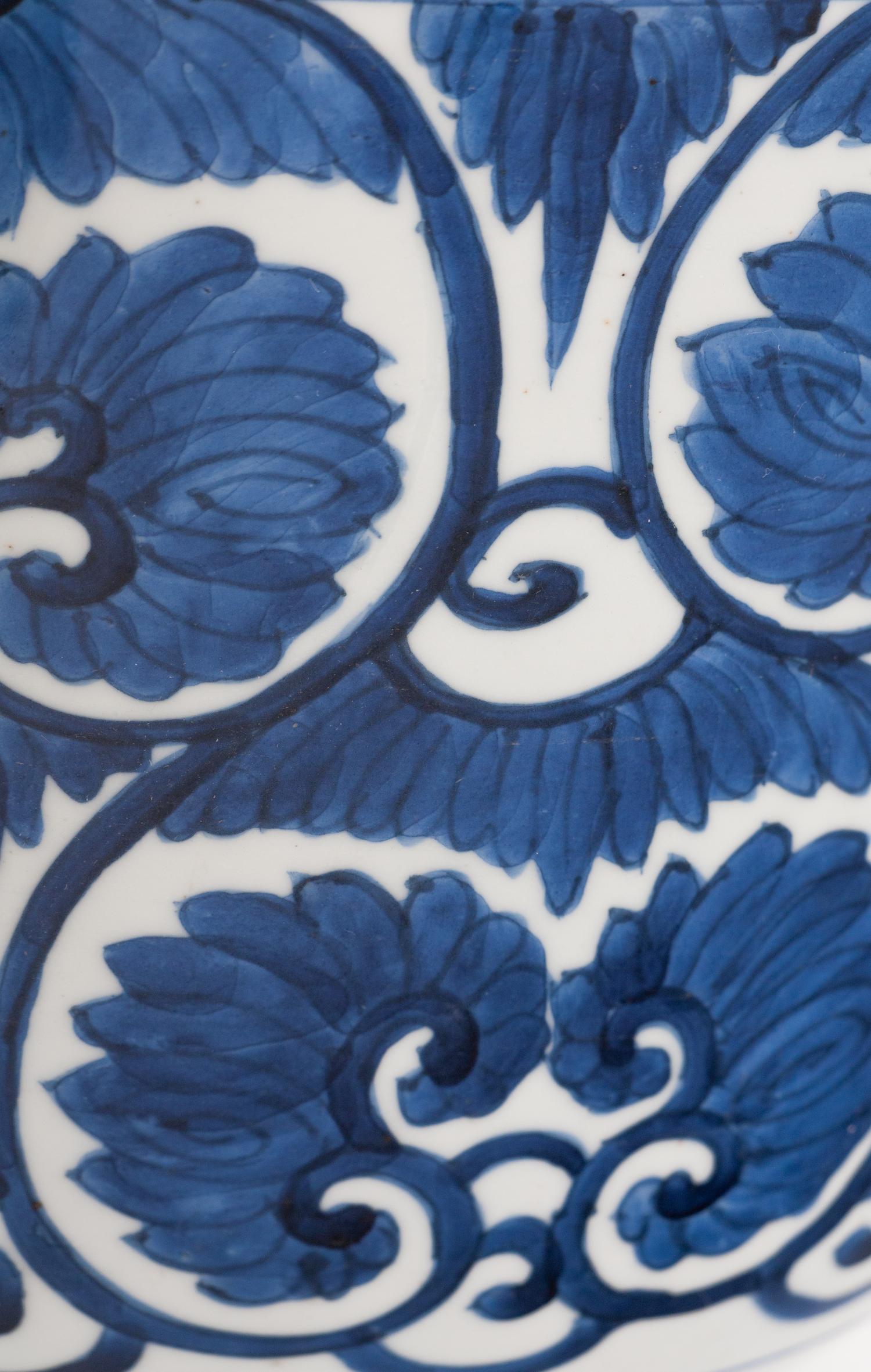 A Large Blue and White Porcelain Covered Bowl