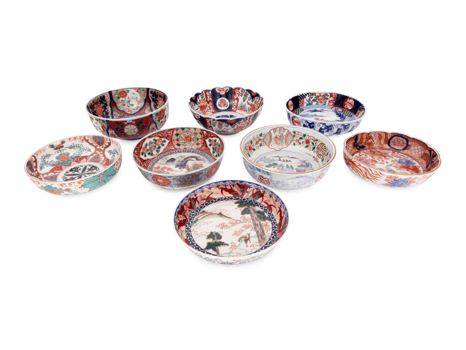 39 Japanese Imari and Kutani Porcelain Bowls, Plates, and Chargers