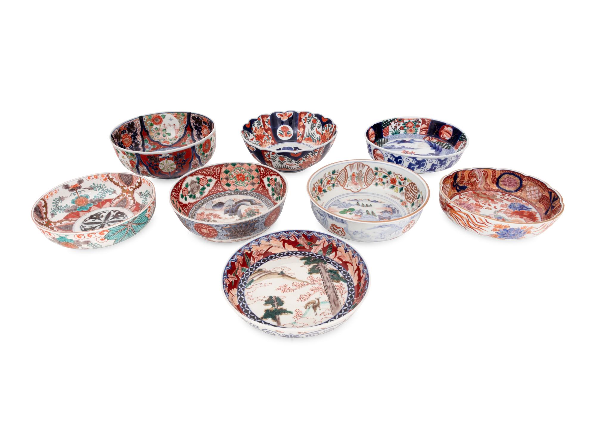 39 Japanese Imari and Kutani Porcelain Bowls, Plates, and Chargers