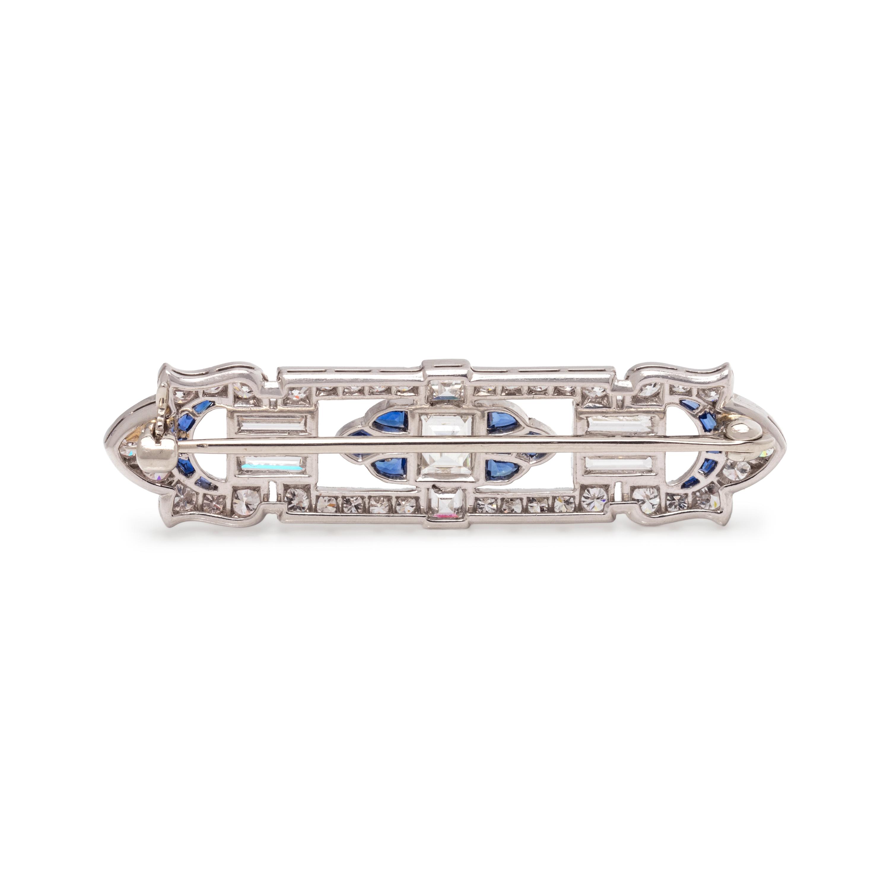 ART DECO, DIAMOND AND SAPPHIRE BROOCH