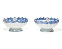 A Pair of Chinese Export Blue and White Porcelain Footed Bowls
