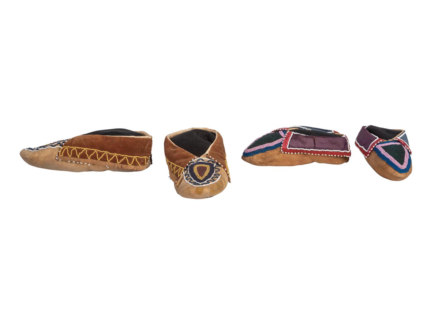 Delaware Beaded Hide Moccasins