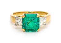 COLOMBIAN EMERALD AND DIAMOND RING