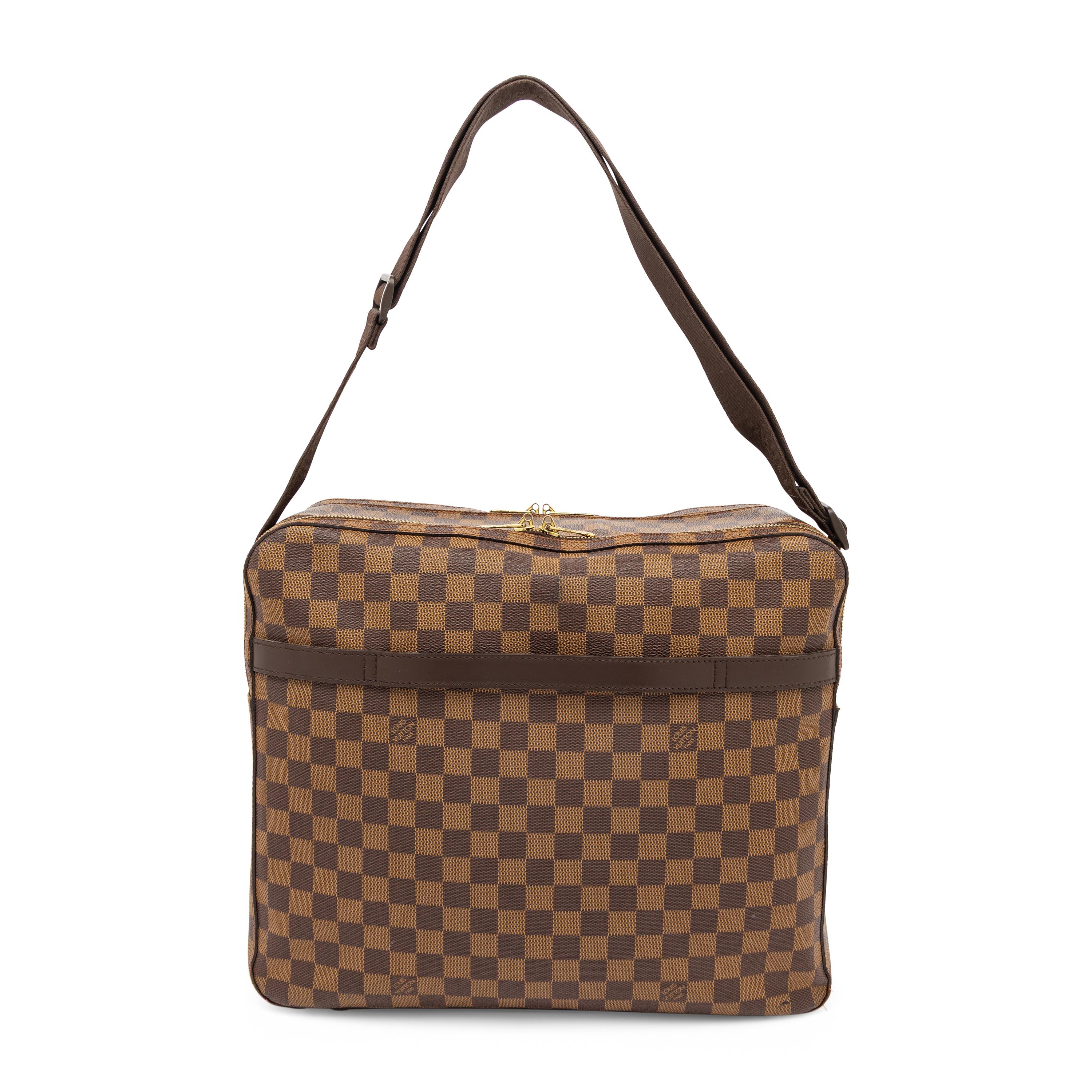 Louis Vuitton, Dorsoduro Messenger Bag in Damier Ebene