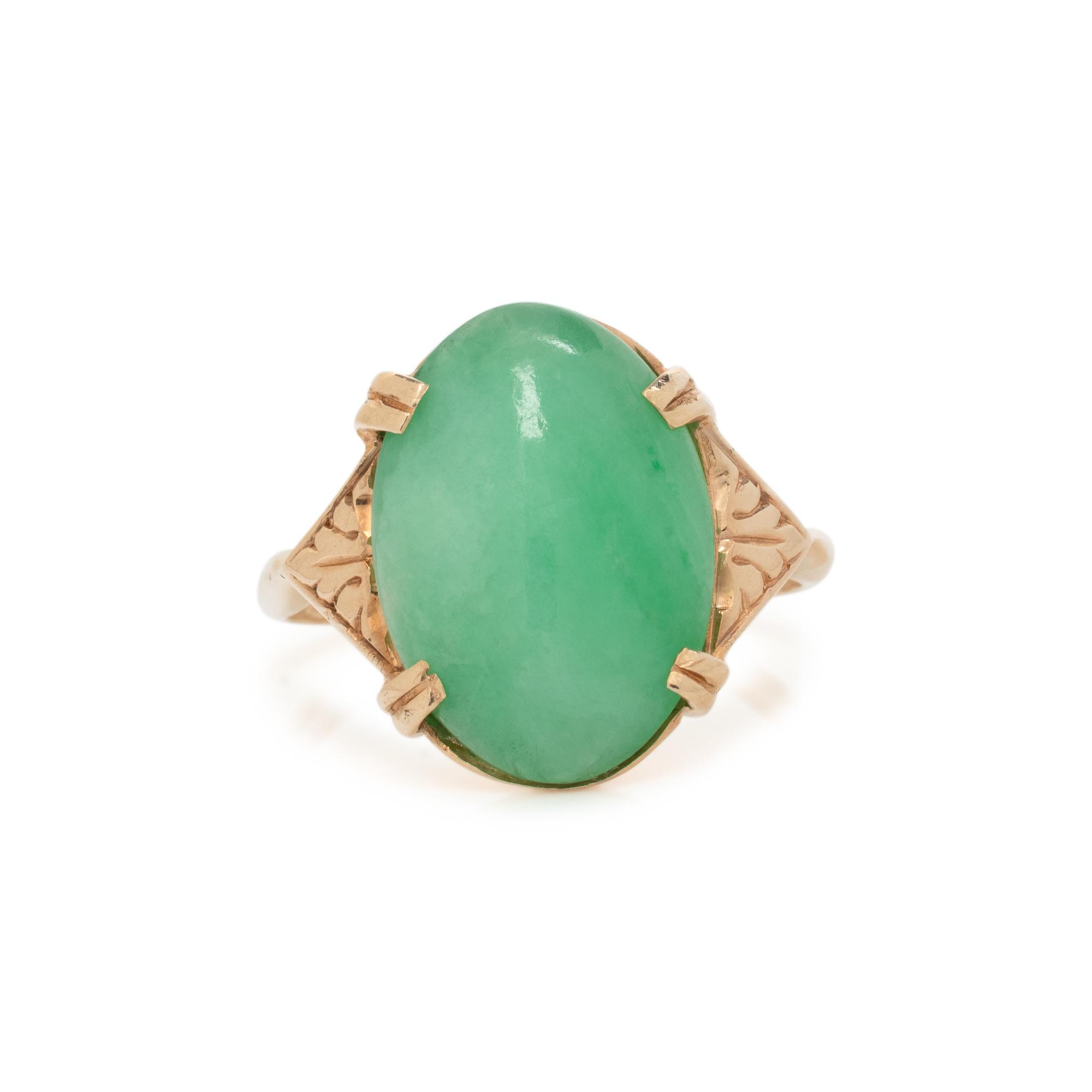 YELLOW GOLD AND JADE RING