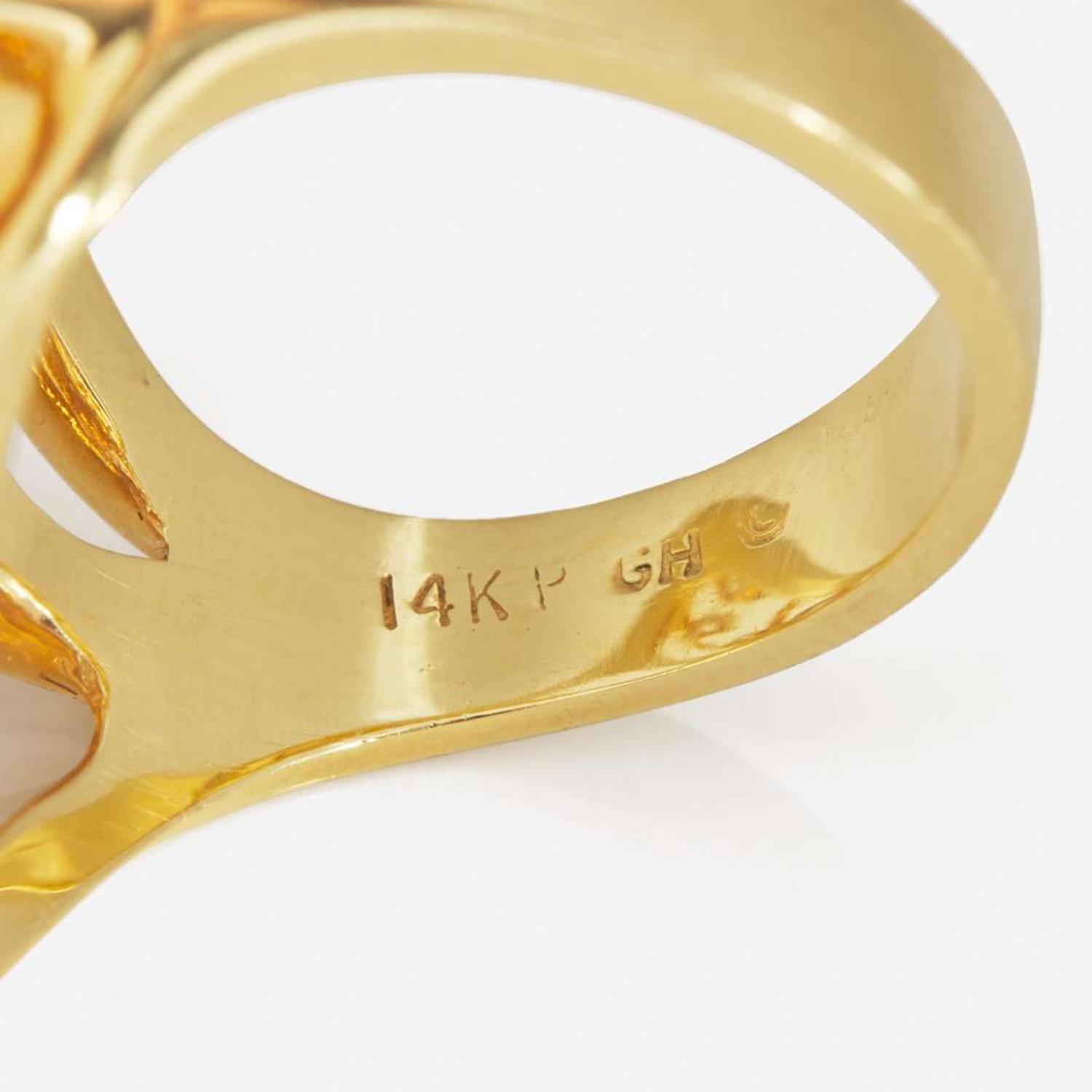 A 14K Yellow Gold and Diamond Ring 0.92 Carat Round Brilliant-Cut Diamond, GIA Certified