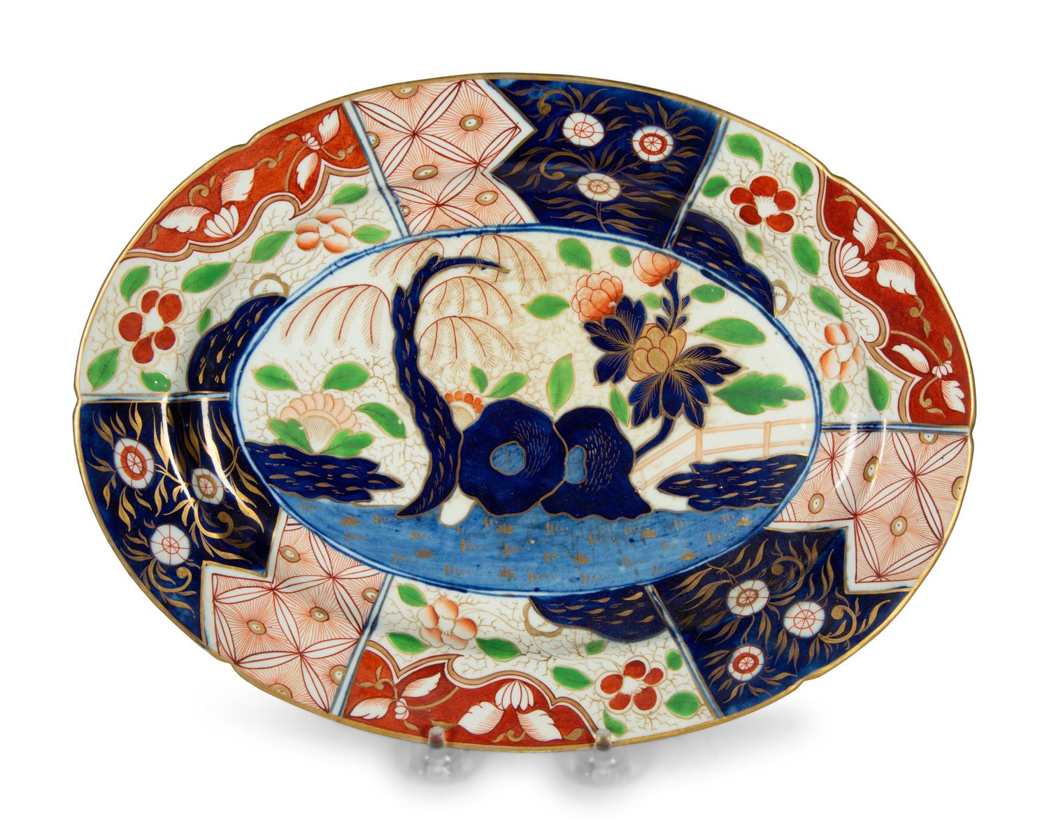 Two Chamberlain's Worcester Porcelain Oval Platters and a Pair of Shaped Square Dishes