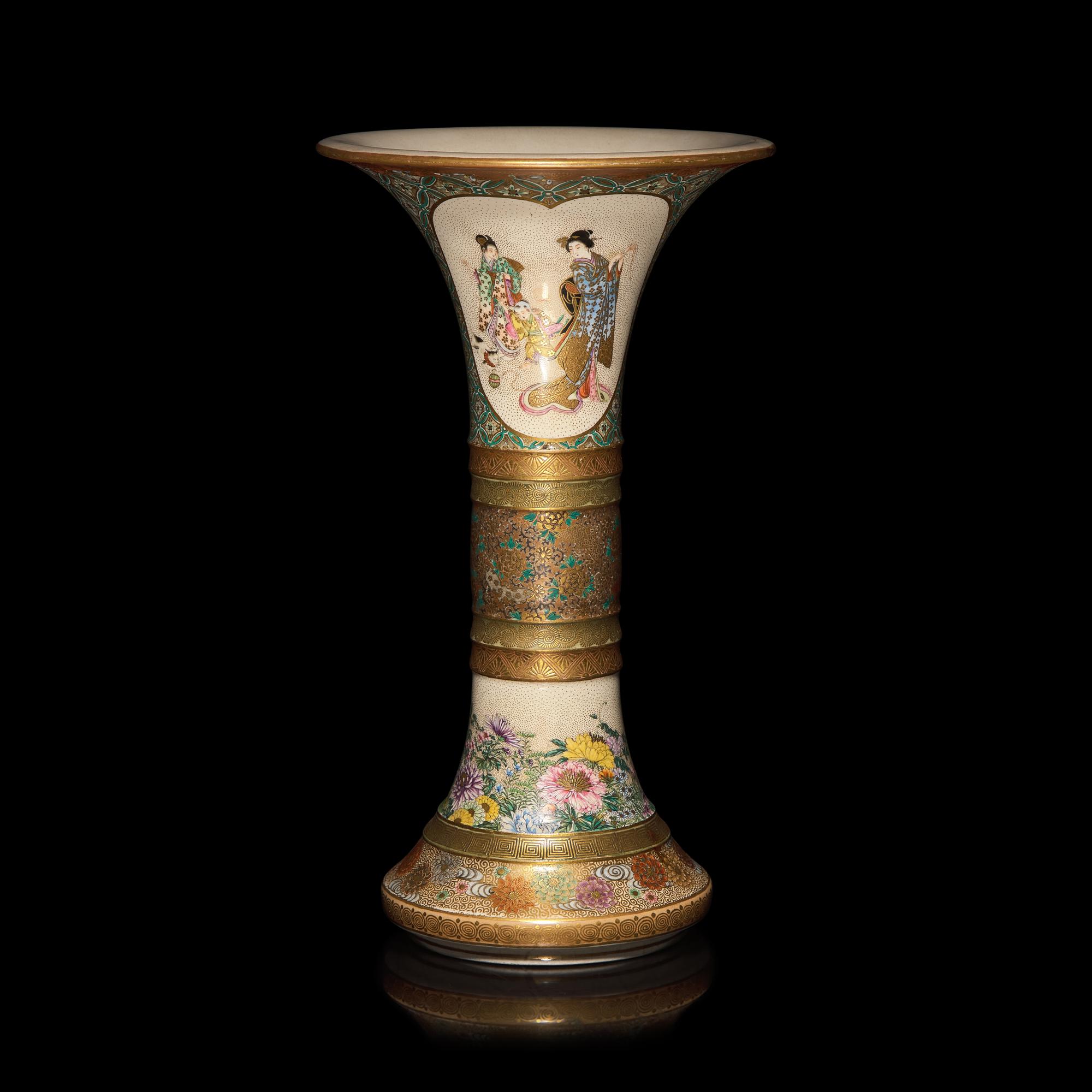 A Japanese Satsuma-Type Trumpet Vase, Kinkozan Studios, Meiji Period — 日本明治時代 錦光山造薩摩燒美人圖花觚