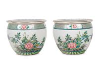 A Pair of Chinese Export Enameled Porcelain Jardinières