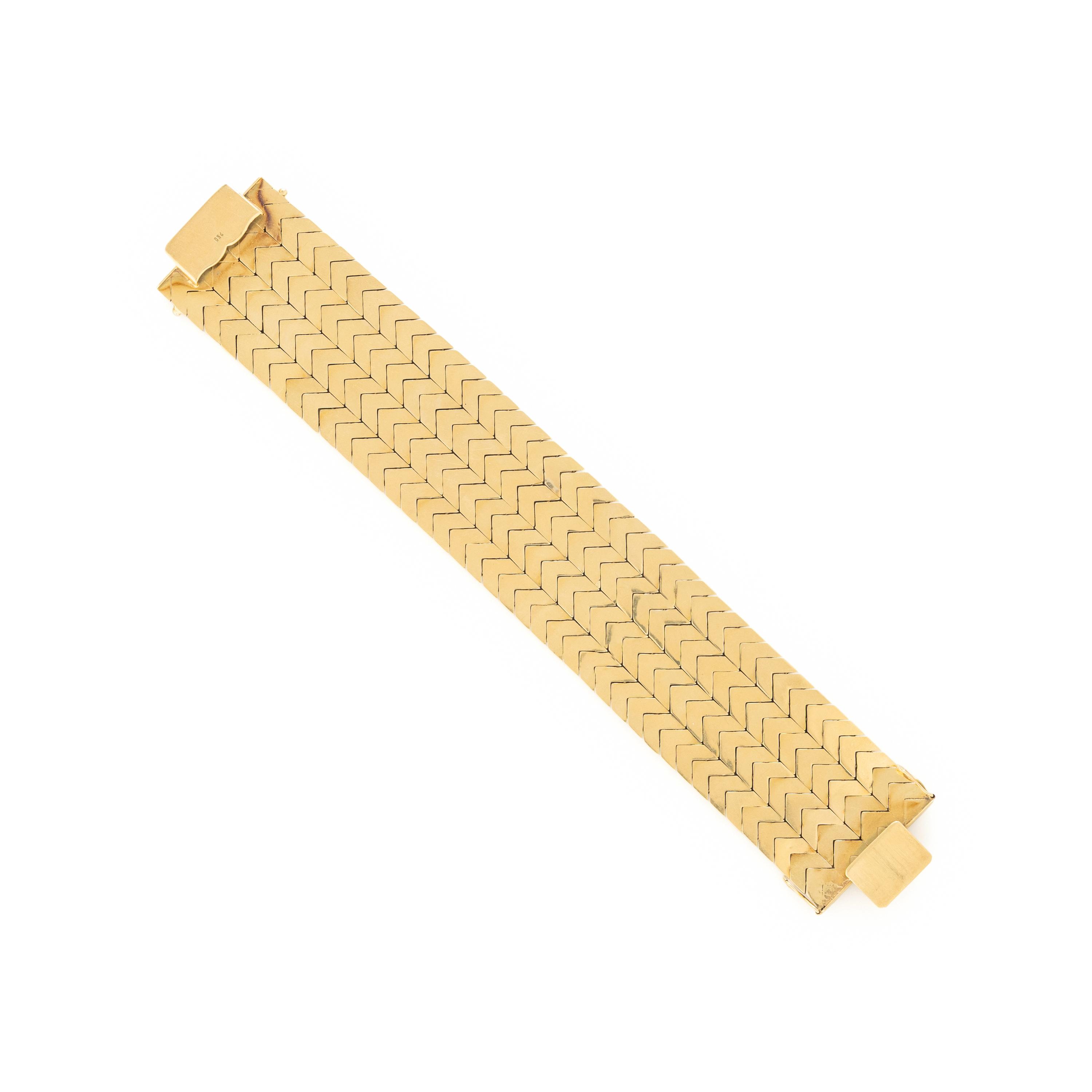 YELLOW GOLD CHEVRON LINK BRACELET