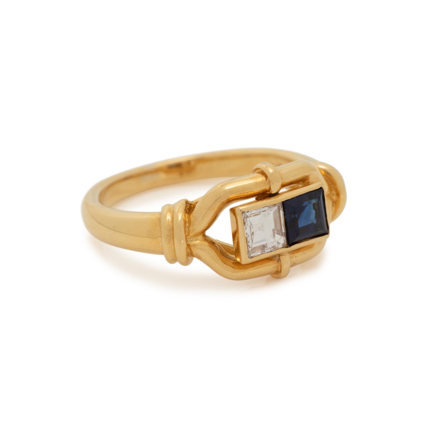 YELLOW GOLD, DIAMOND AND SAPPHIRE RING