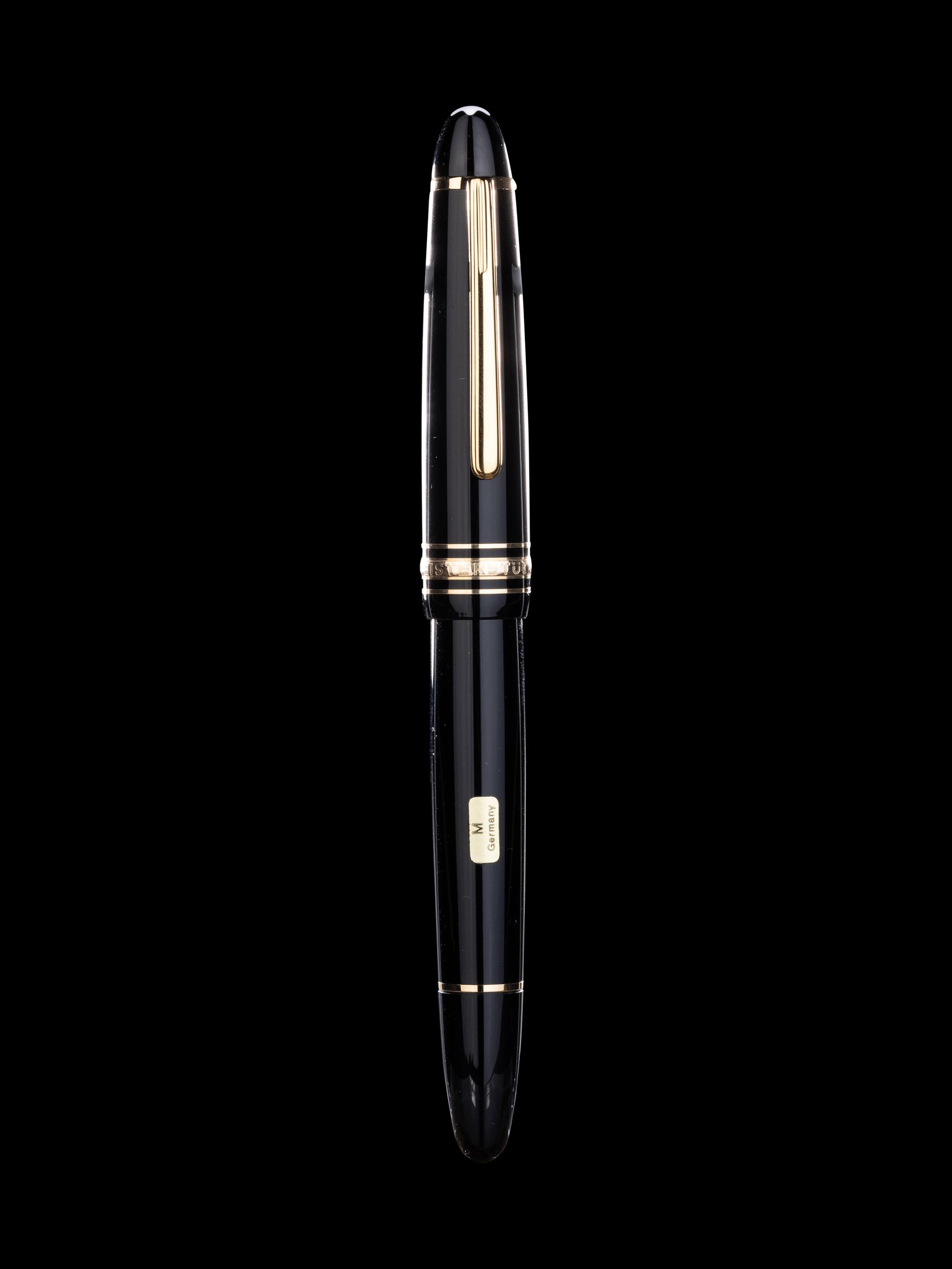 Montblanc: Traveller Meisterstuck Fountain Pen with Leather Travel Case