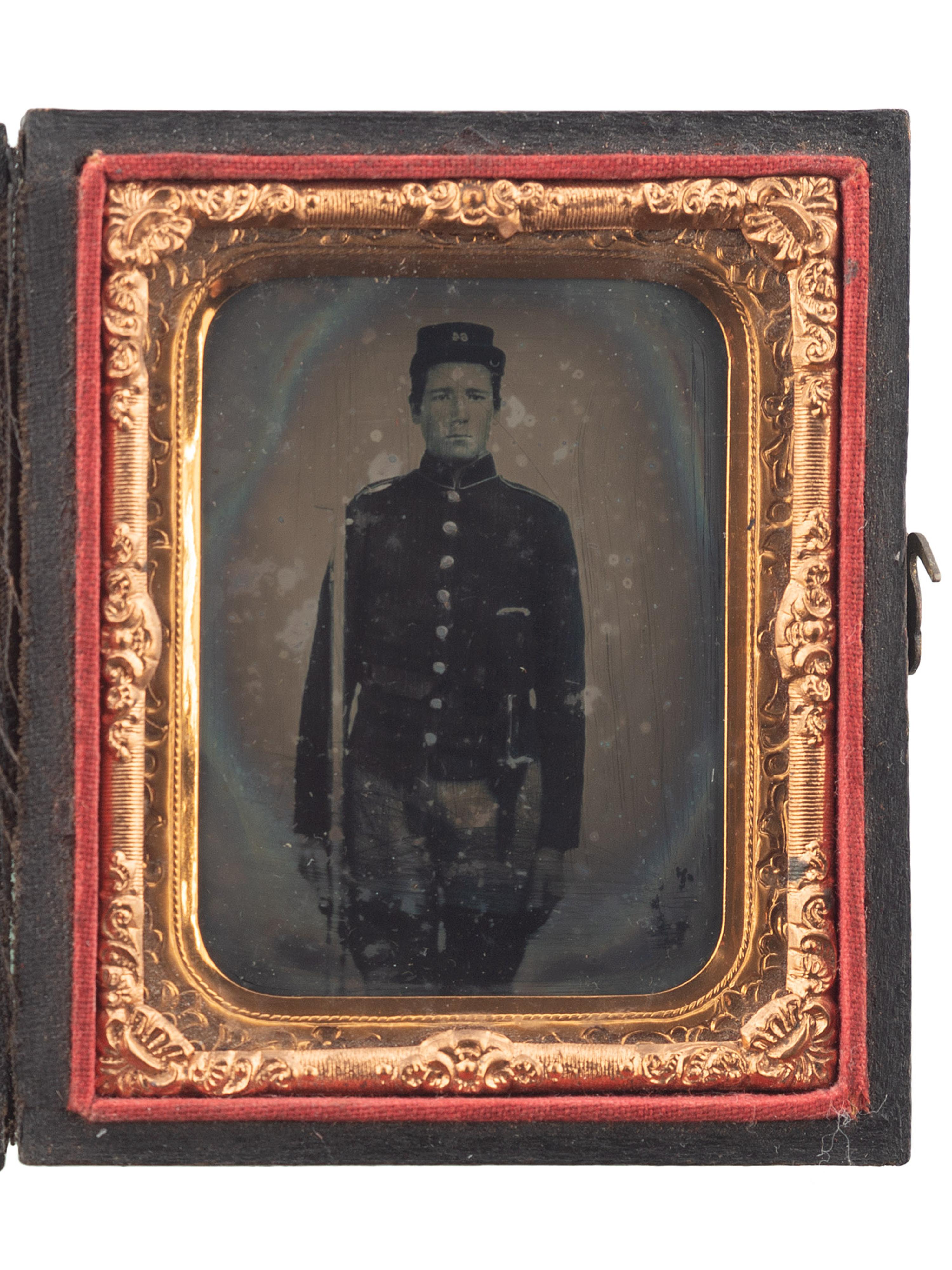 [CIVIL WAR]. Ninth plate ruby ambrotype of a soldier