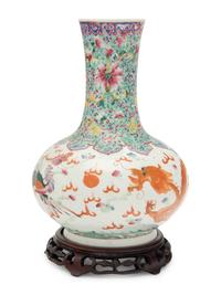 A Chinese Famille Rose Porcelain 'Dragon and Phoenix' Vase