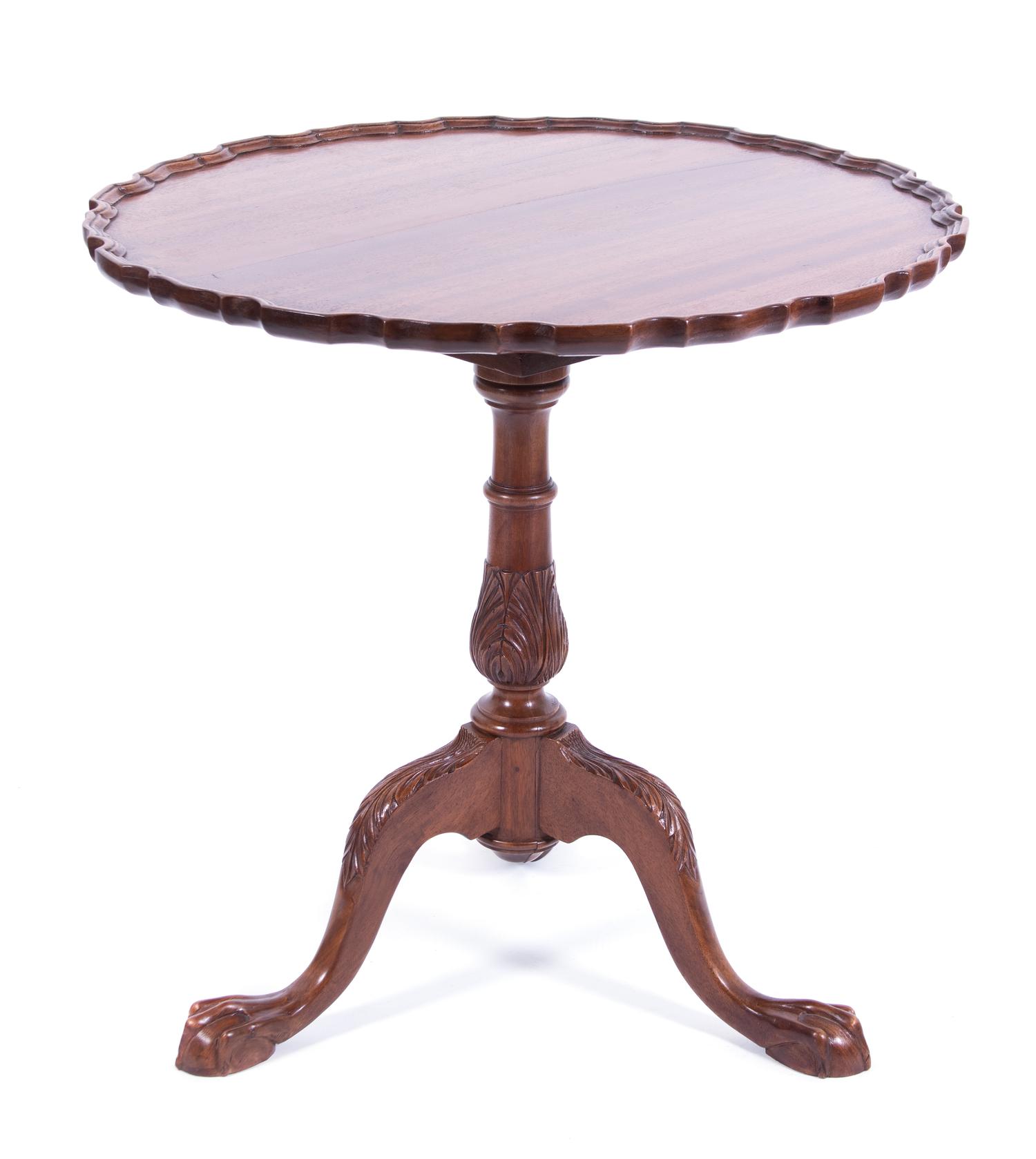 An American Chippendale Style Carved Mahogany Bird Cage Tilt Top Table Height 29 3/4 x diameter 23 1/4 inches. — 19TH CENTURY