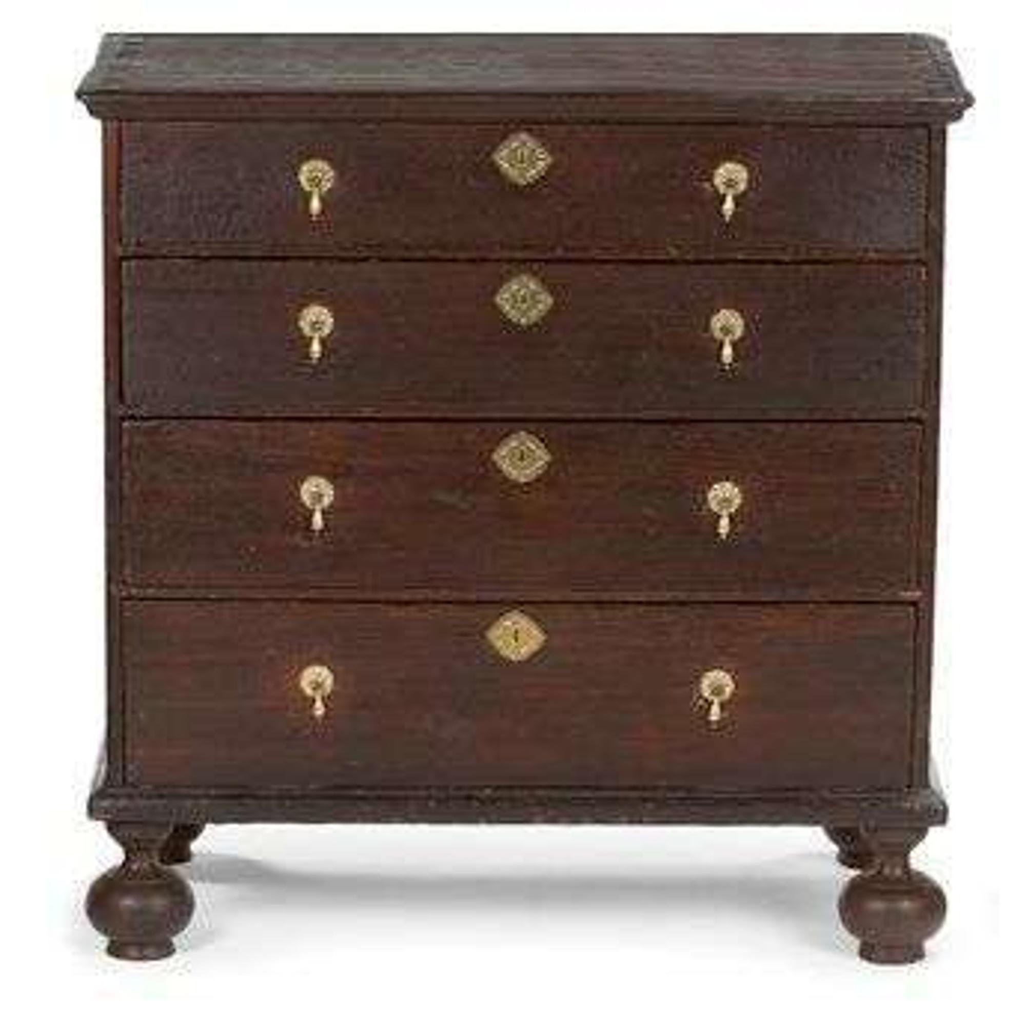 William and Mary brown-stained pine chest of drawers new england, first half 18th century