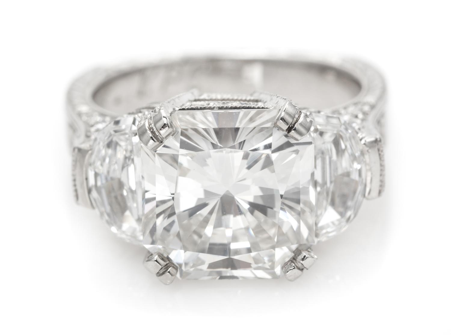 A Platinum and Treated Diamond Ring, 8.50 dwts.
