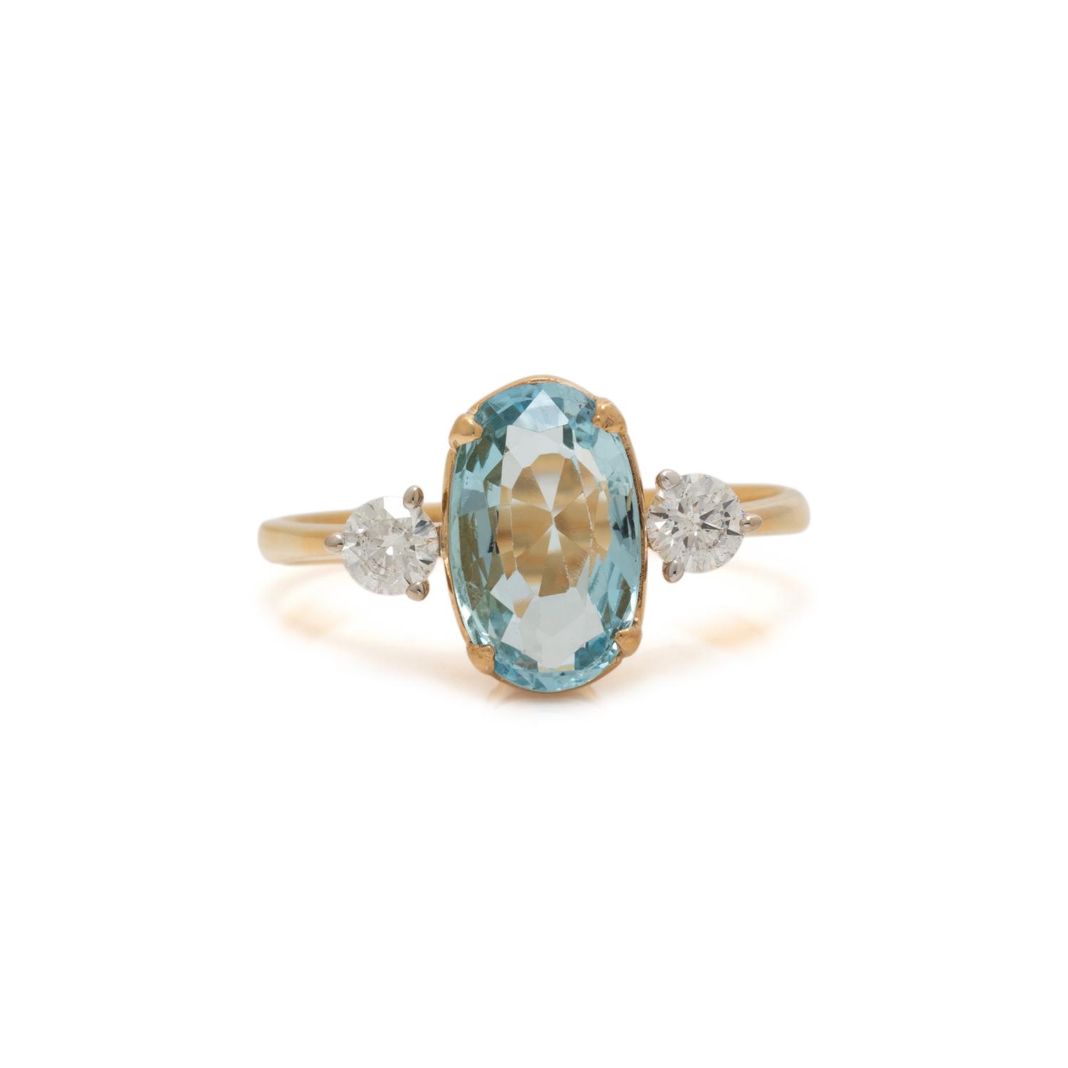 AQUAMARINE AND DIAMOND RING