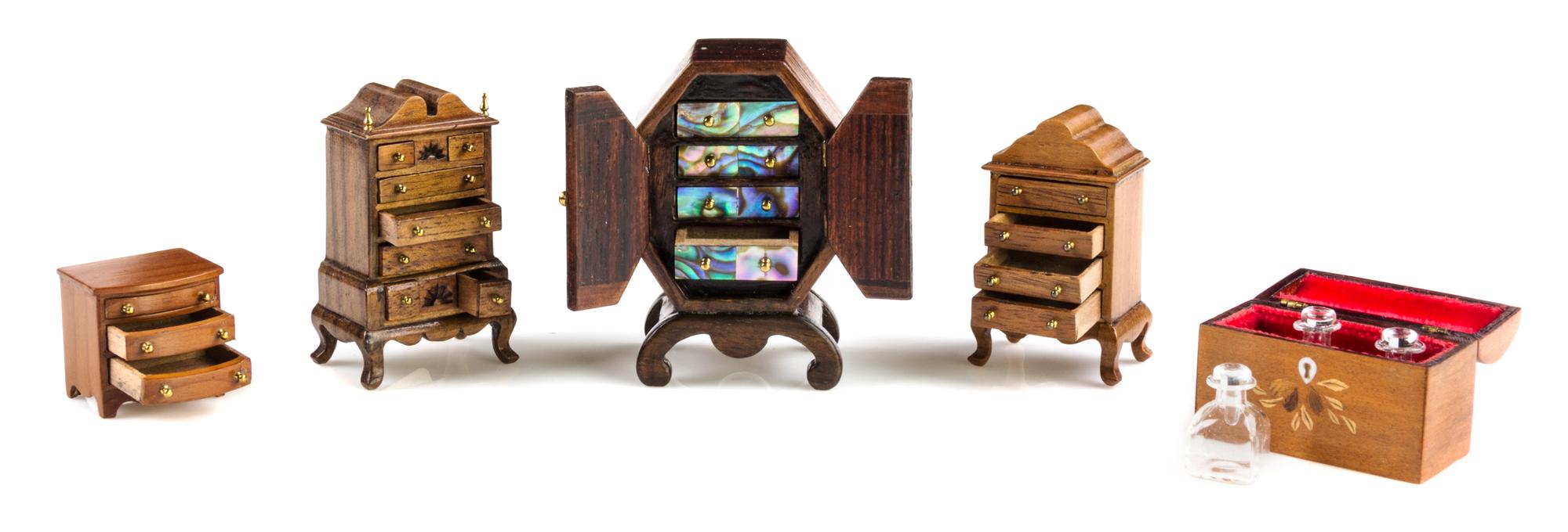 Five Decorative Articles Height of tallest 2 inches. — John Davenport