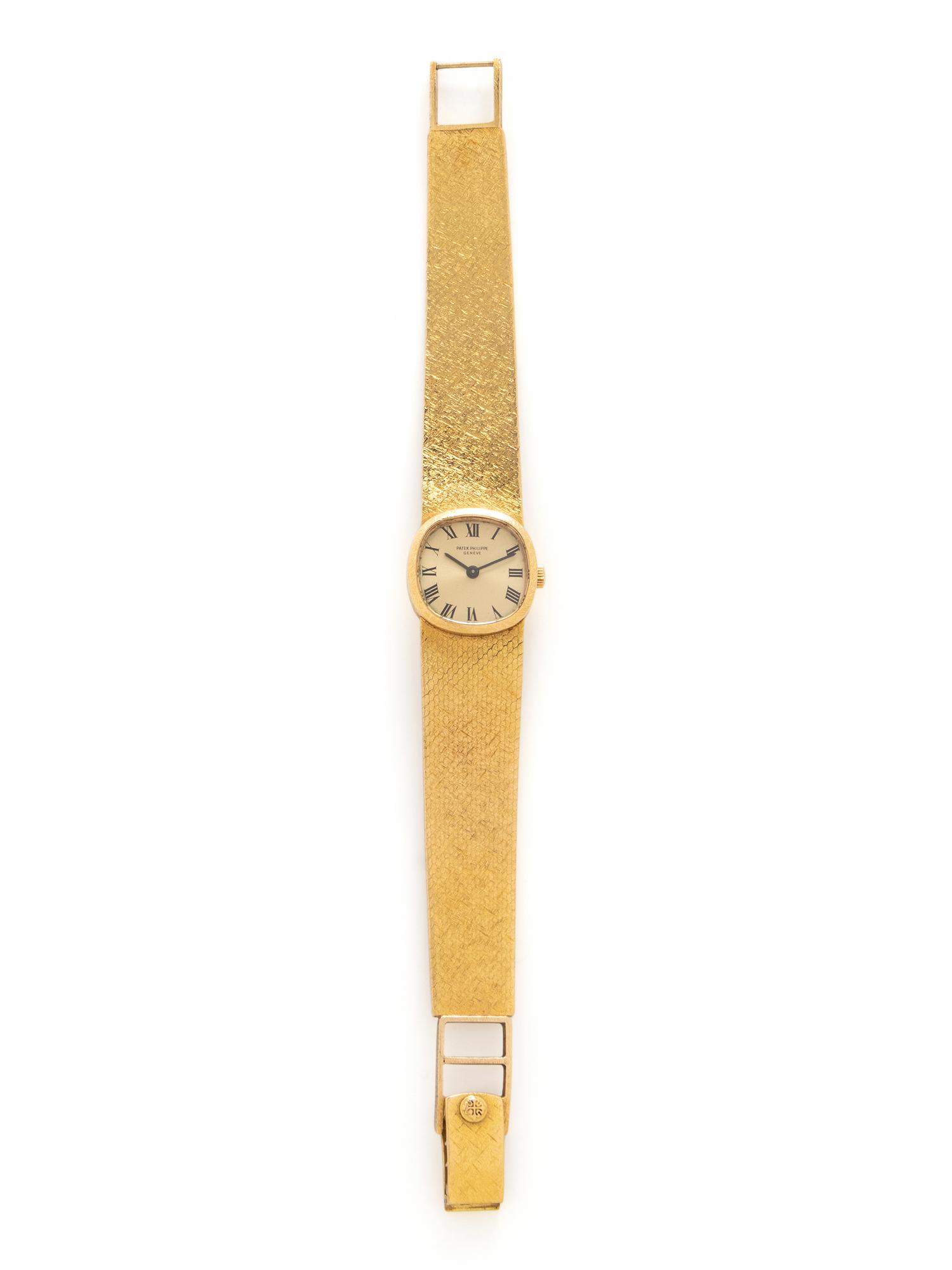 PATEK PHILIPPE, REF. 3370/1 VINTAGE 18K YELLOW GOLD 'ELLIPSE' WATCH