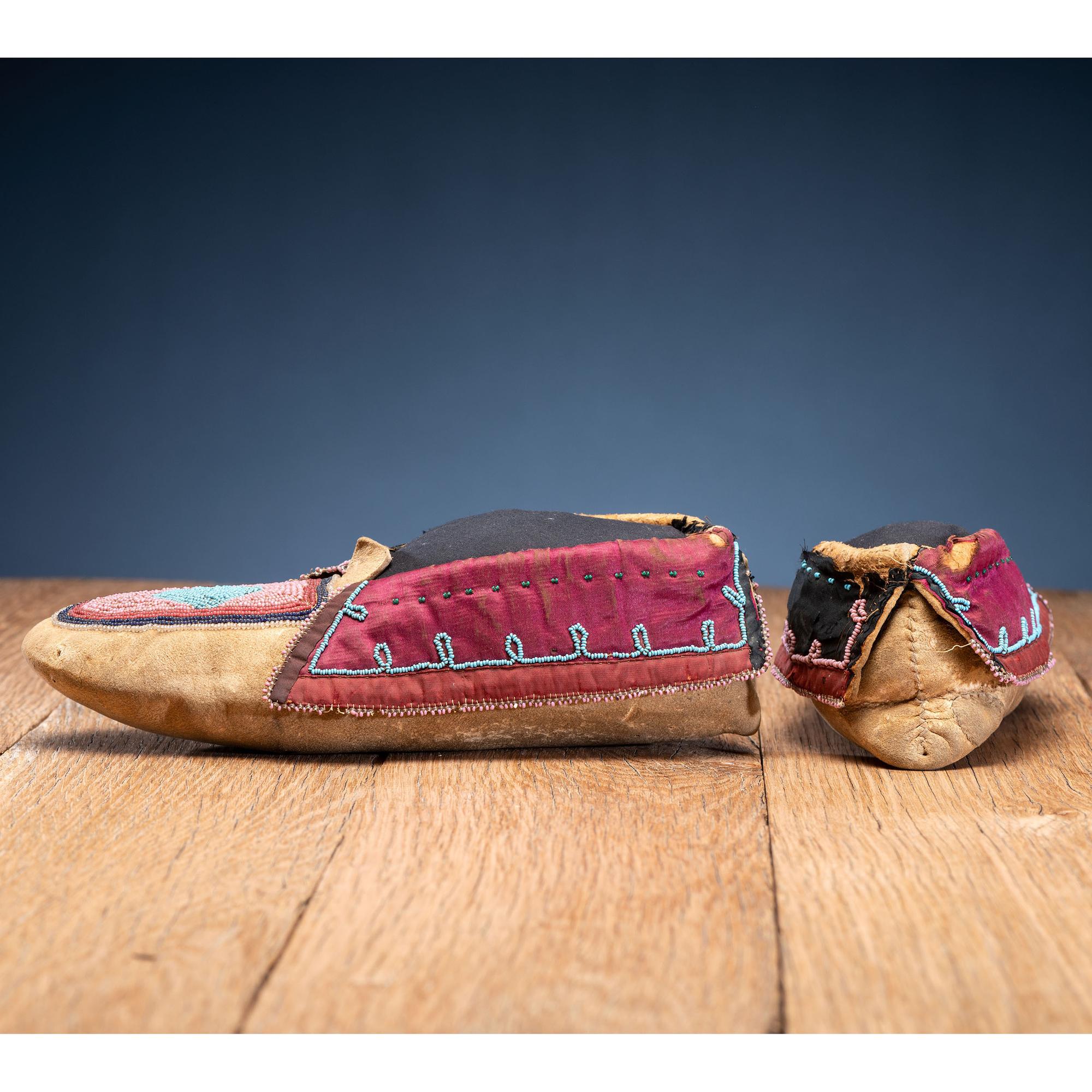 Lenape Beaded Hide Moccasins