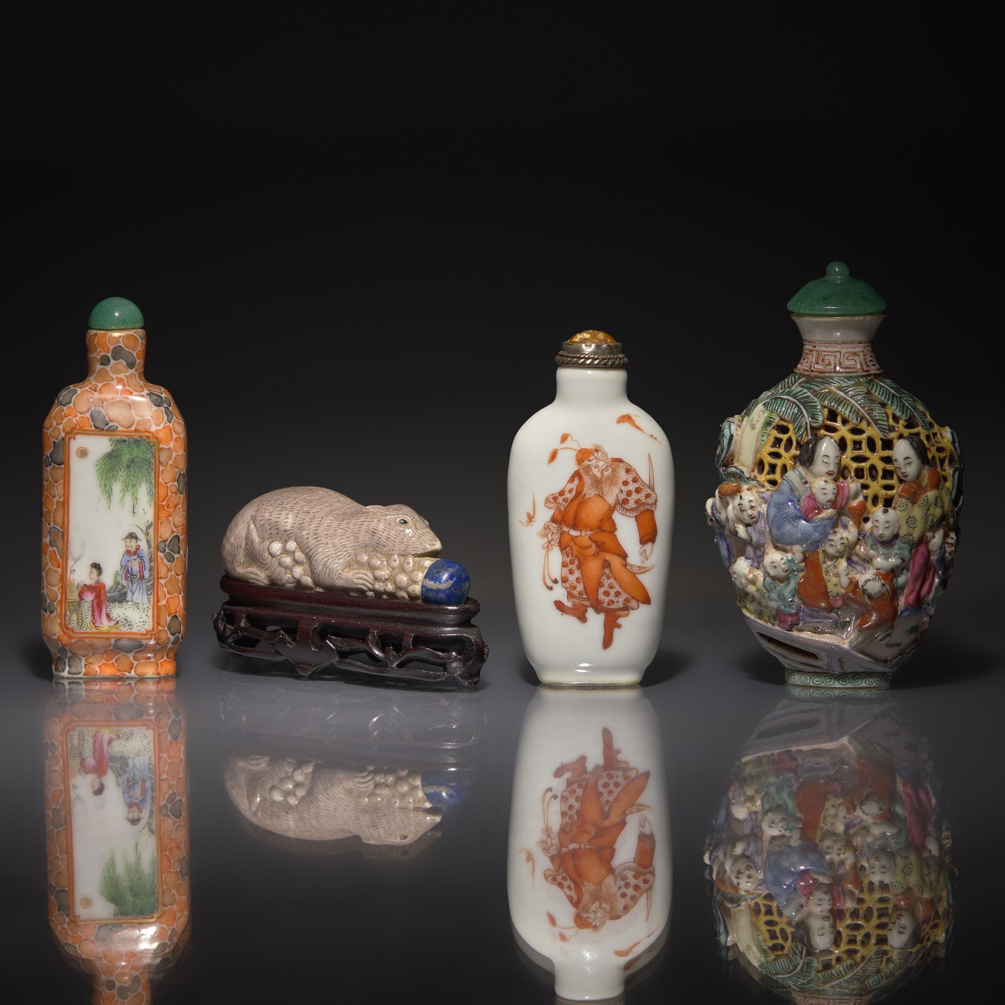 Four Chinese Porcelain Snuff Bottles, Qing Dynasty to Republic Period — 清-民國 粉彩、礬紅彩鼻烟壺四支
