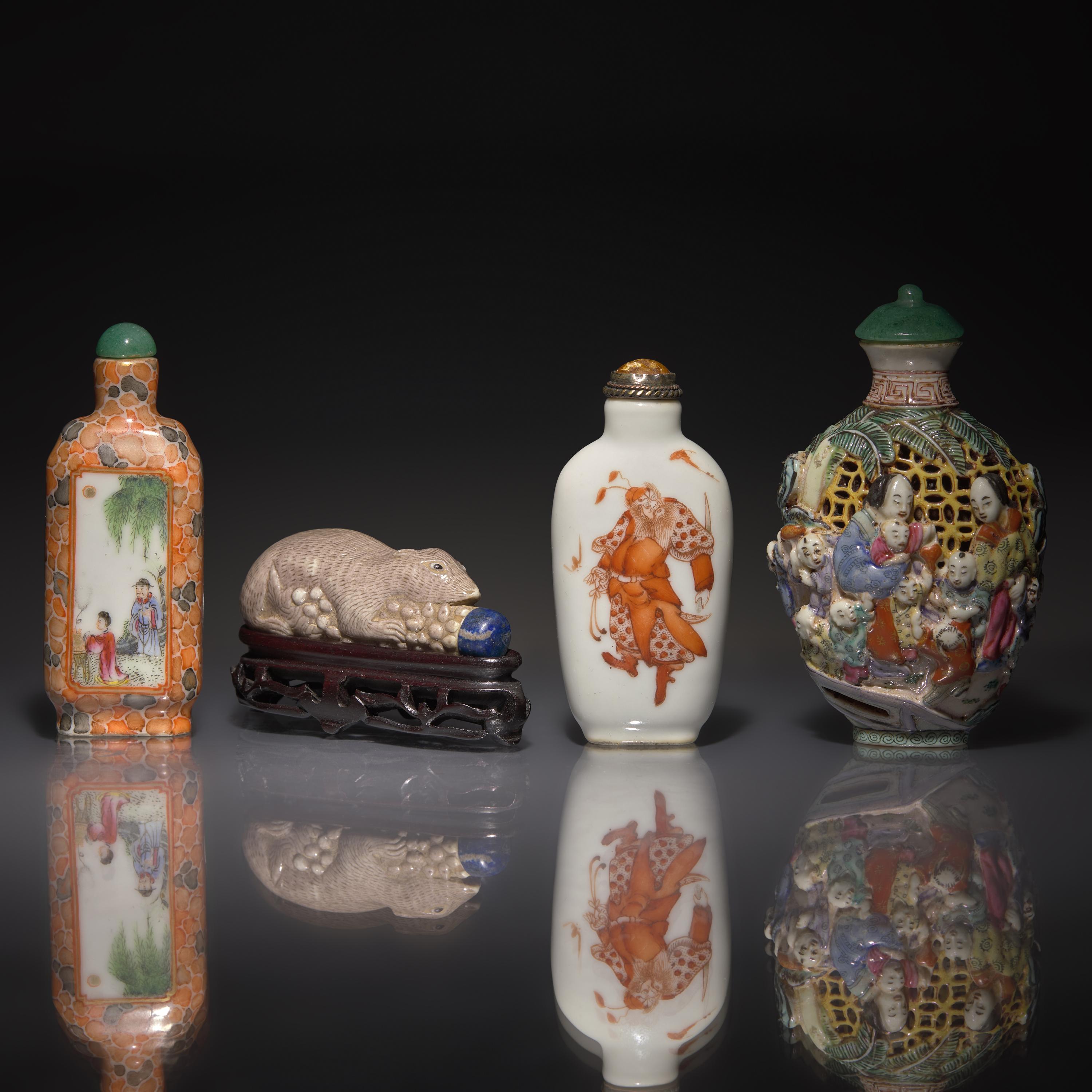 Four Chinese Porcelain Snuff Bottles, Qing Dynasty to Republic Period — 清-民國 粉彩、礬紅彩鼻烟壺四支