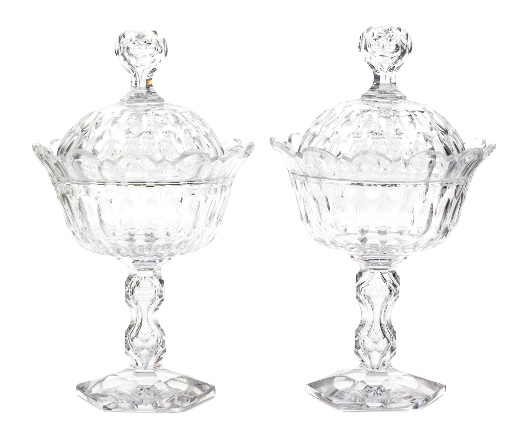 A Pair of English or Irish Cut Glass Urns and Covers Height 11 inches. — LATE 19TH/EARLY 20TH CENTURY