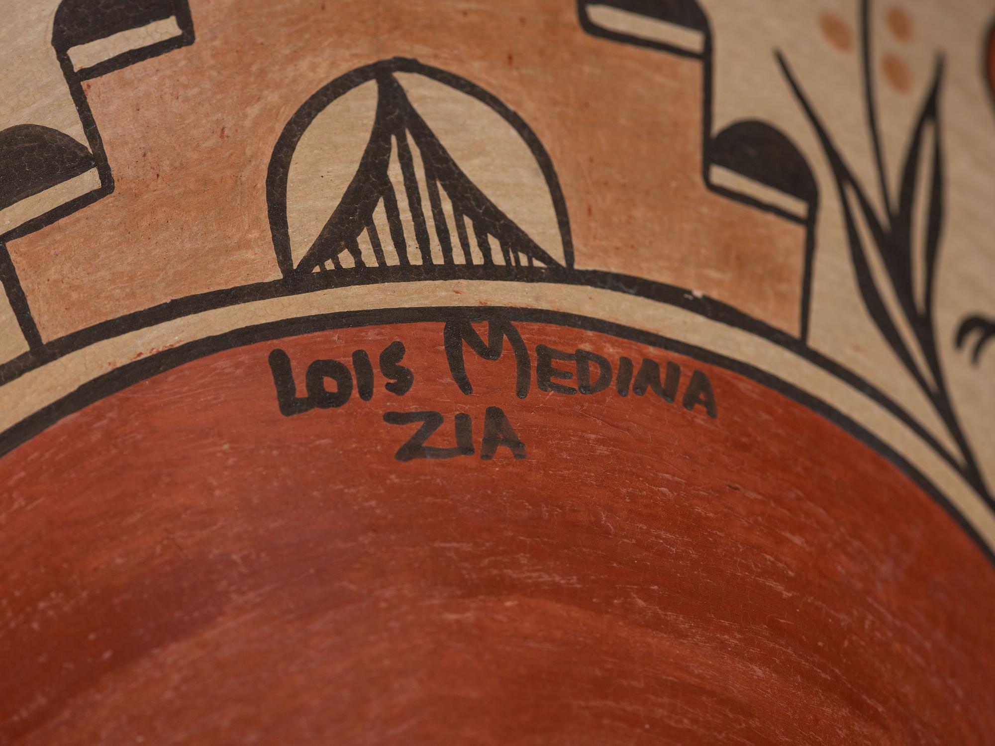 Four-Color Pottery Olla